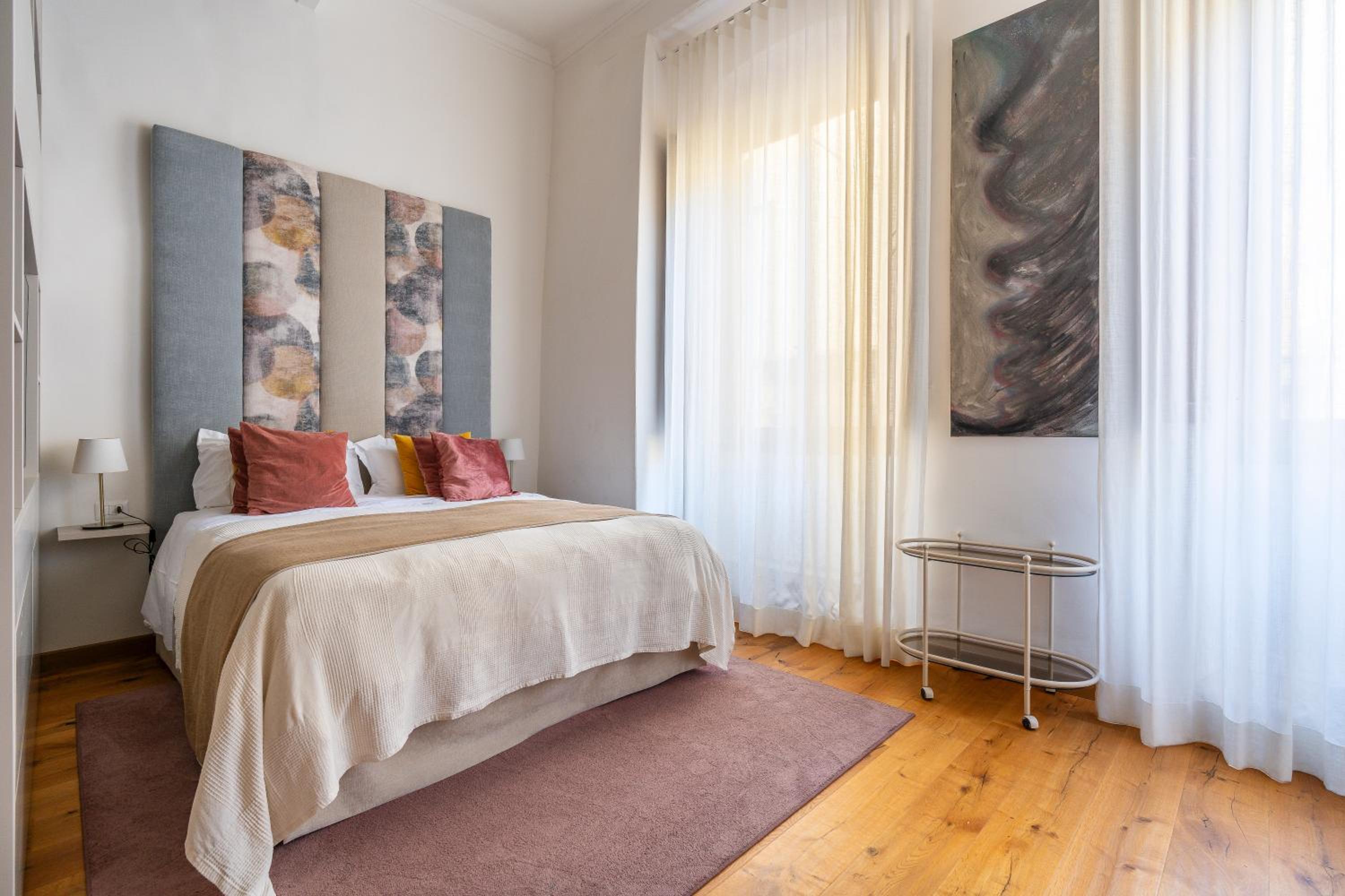 One-Bedroom Deluxe Apartment photo 1