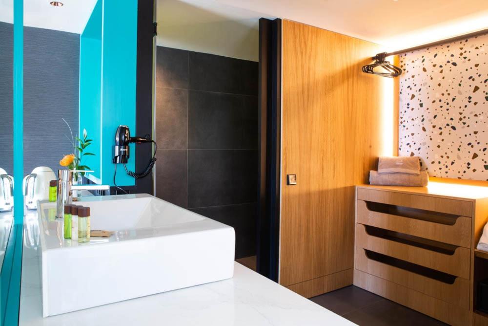 Superior Double Room with balcony, sea view and air conditioning - Photo 7