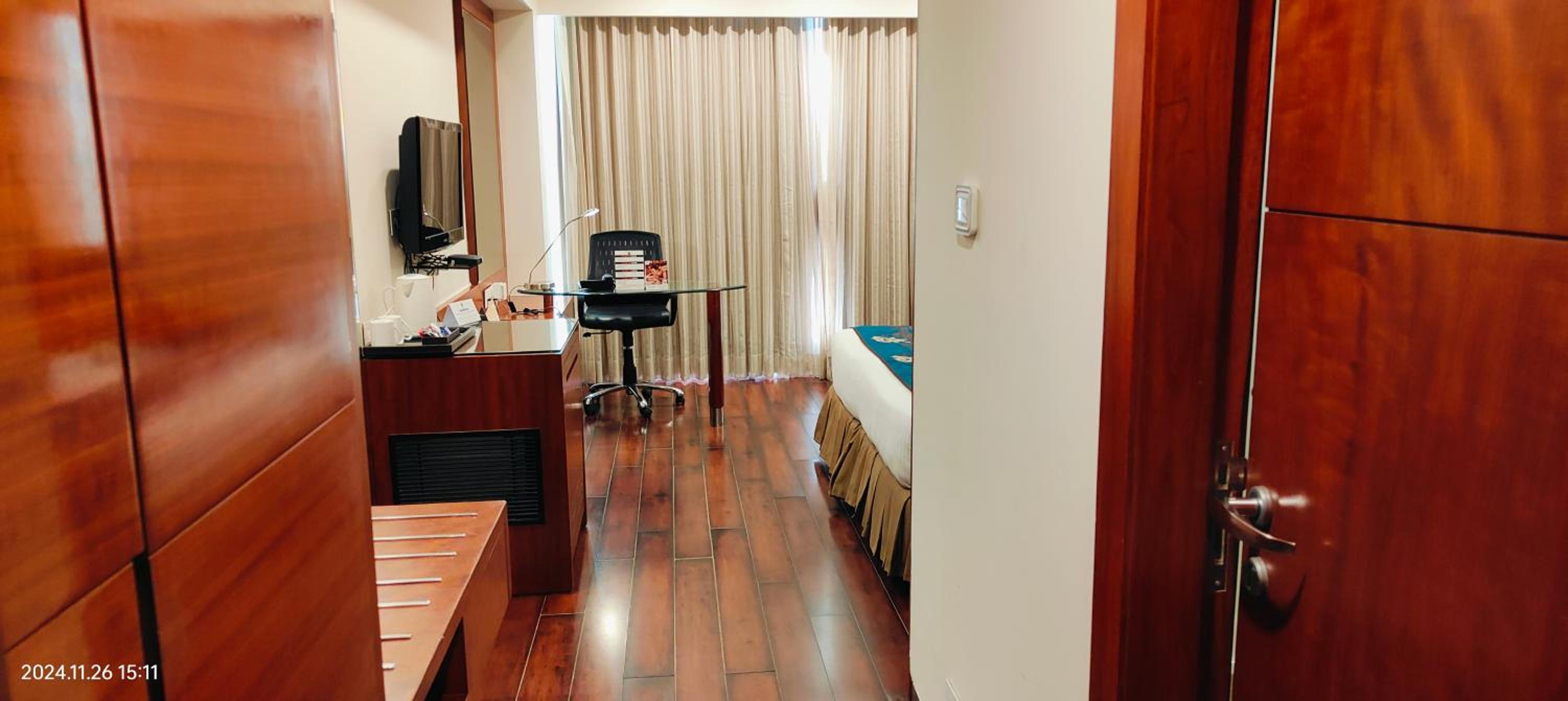 Deluxe Room - Photo 4