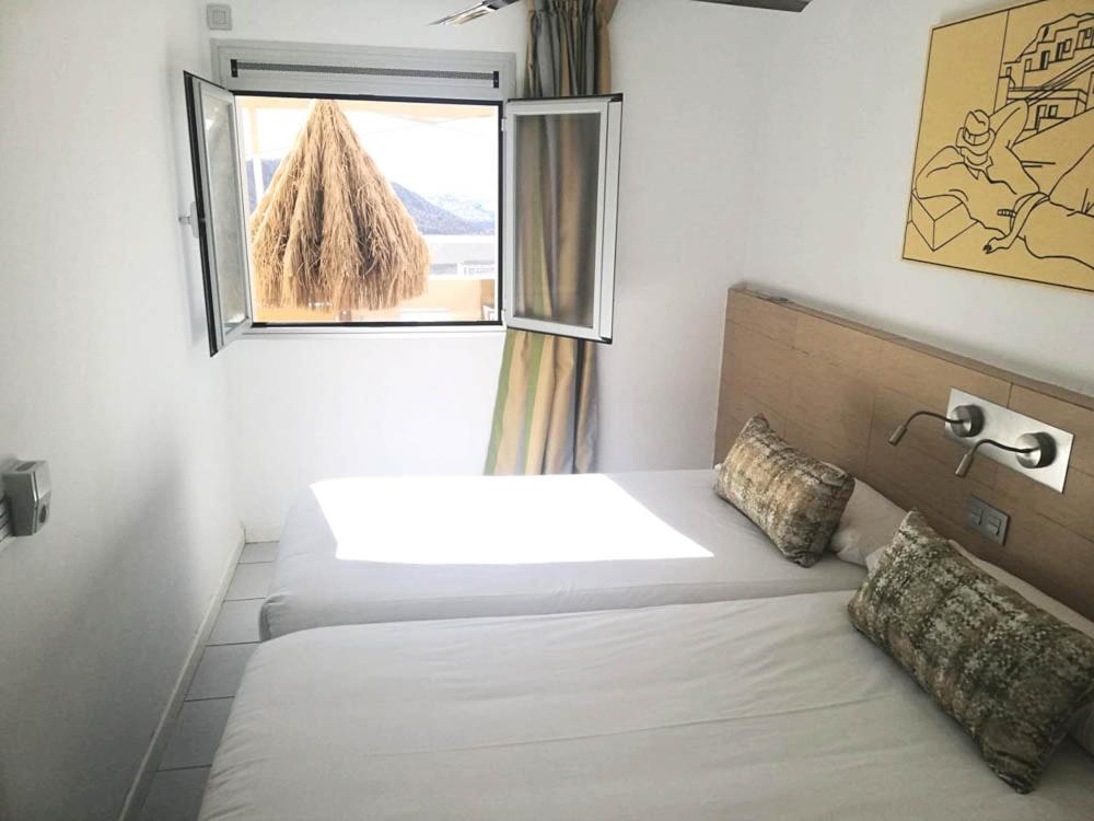 Premium One bedroom apartment with balcony, sea view and Air Conditioning - Photo 8