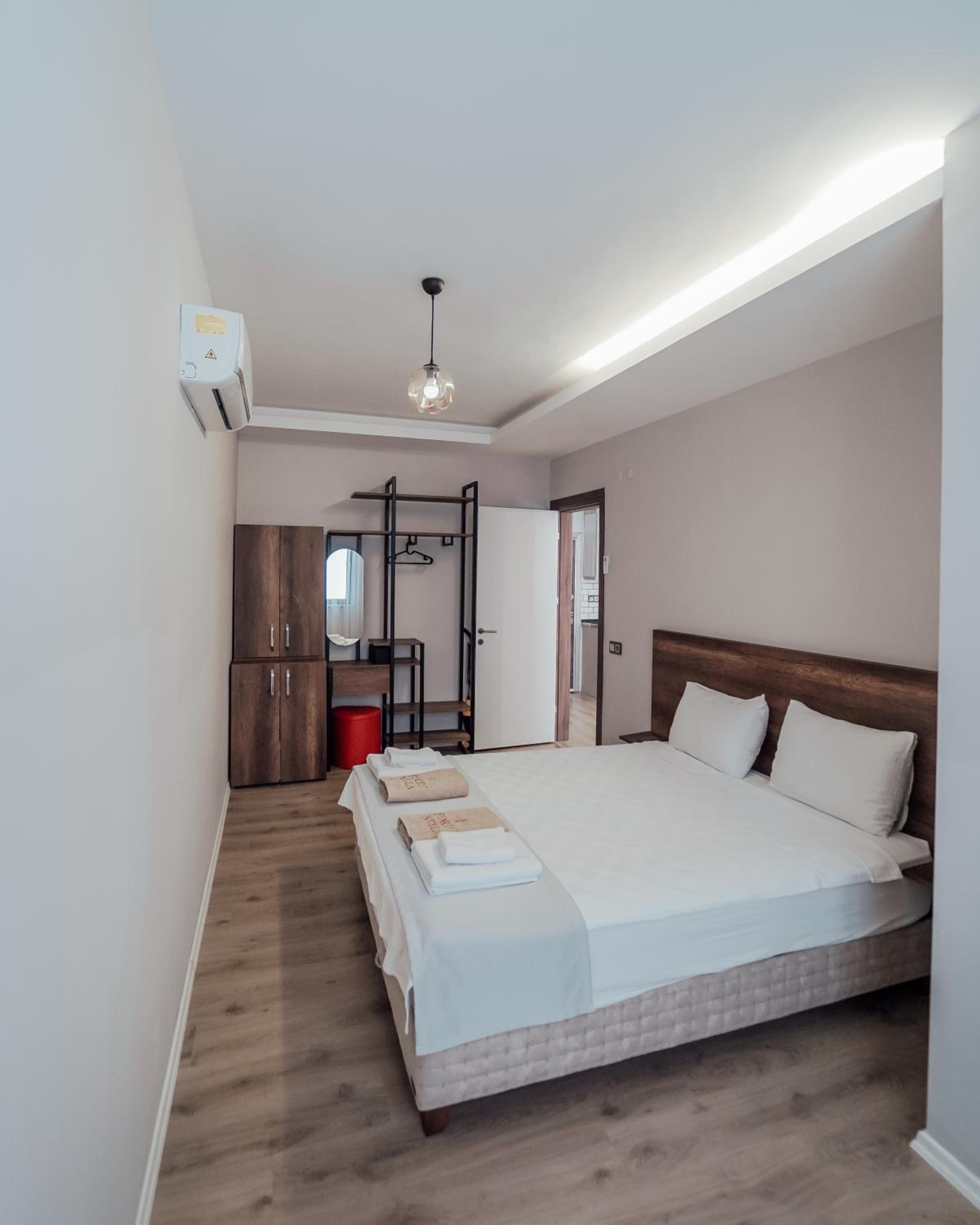One-Bedroom Apartment - Photo 10