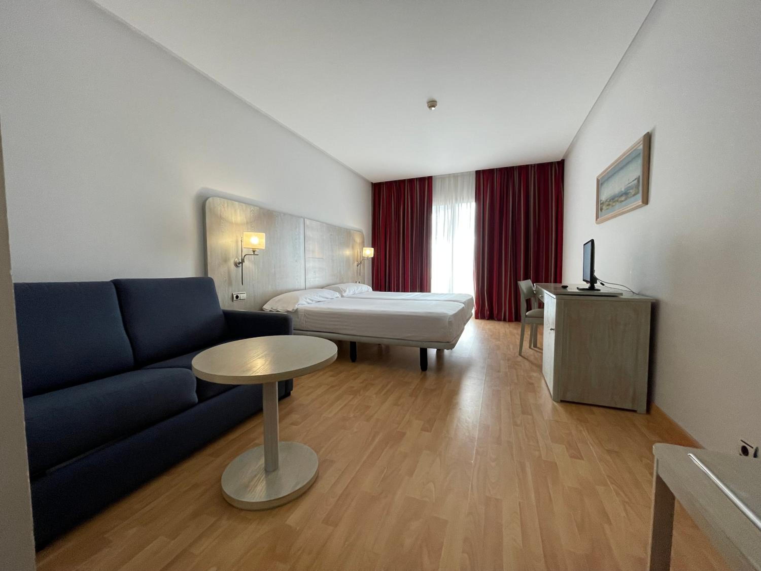 Double Or Twin Room - Photo 3