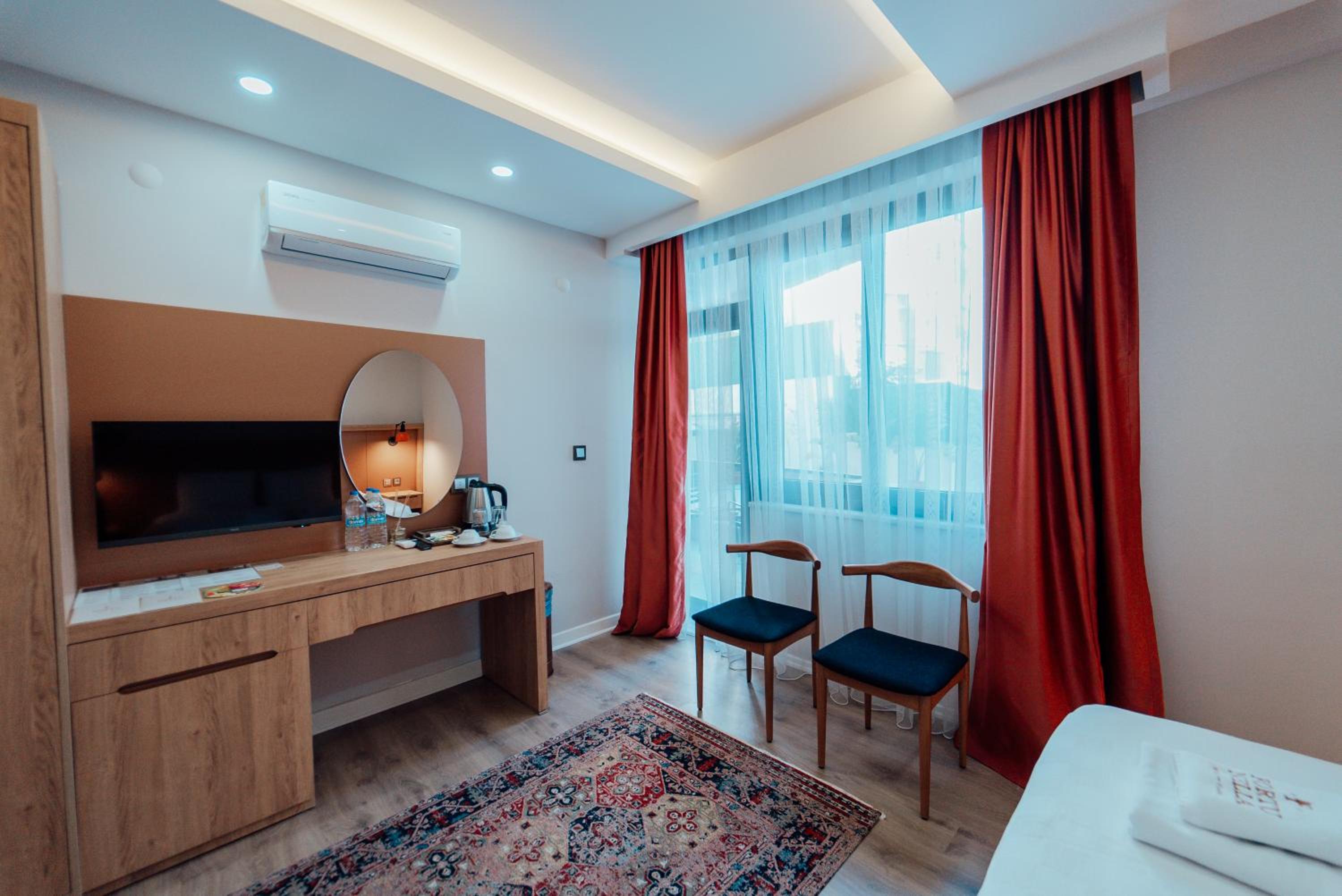 Standard Double or Twin Room - Photo 14