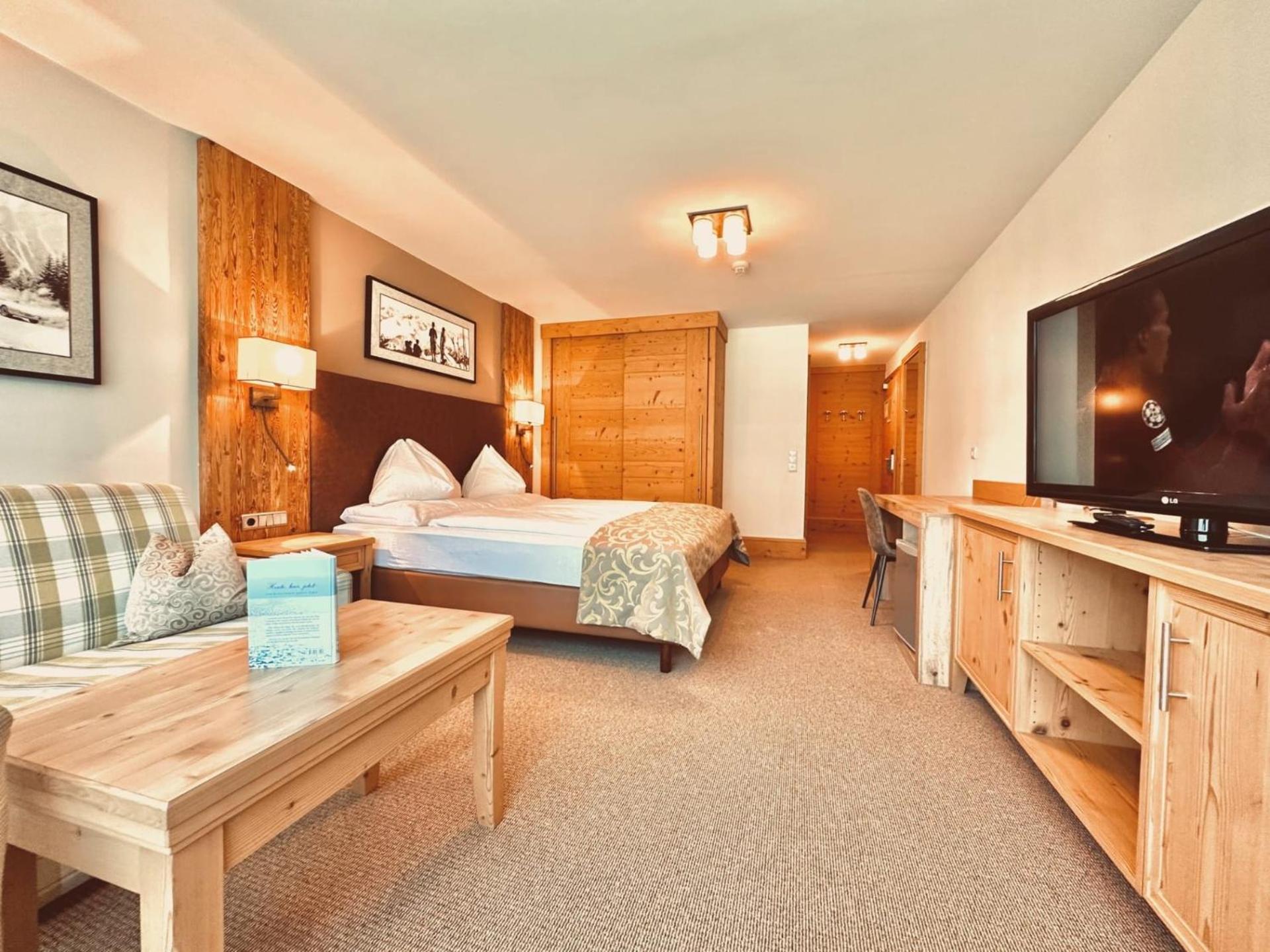Deluxe Double or Twin Room with Garden View photo 1