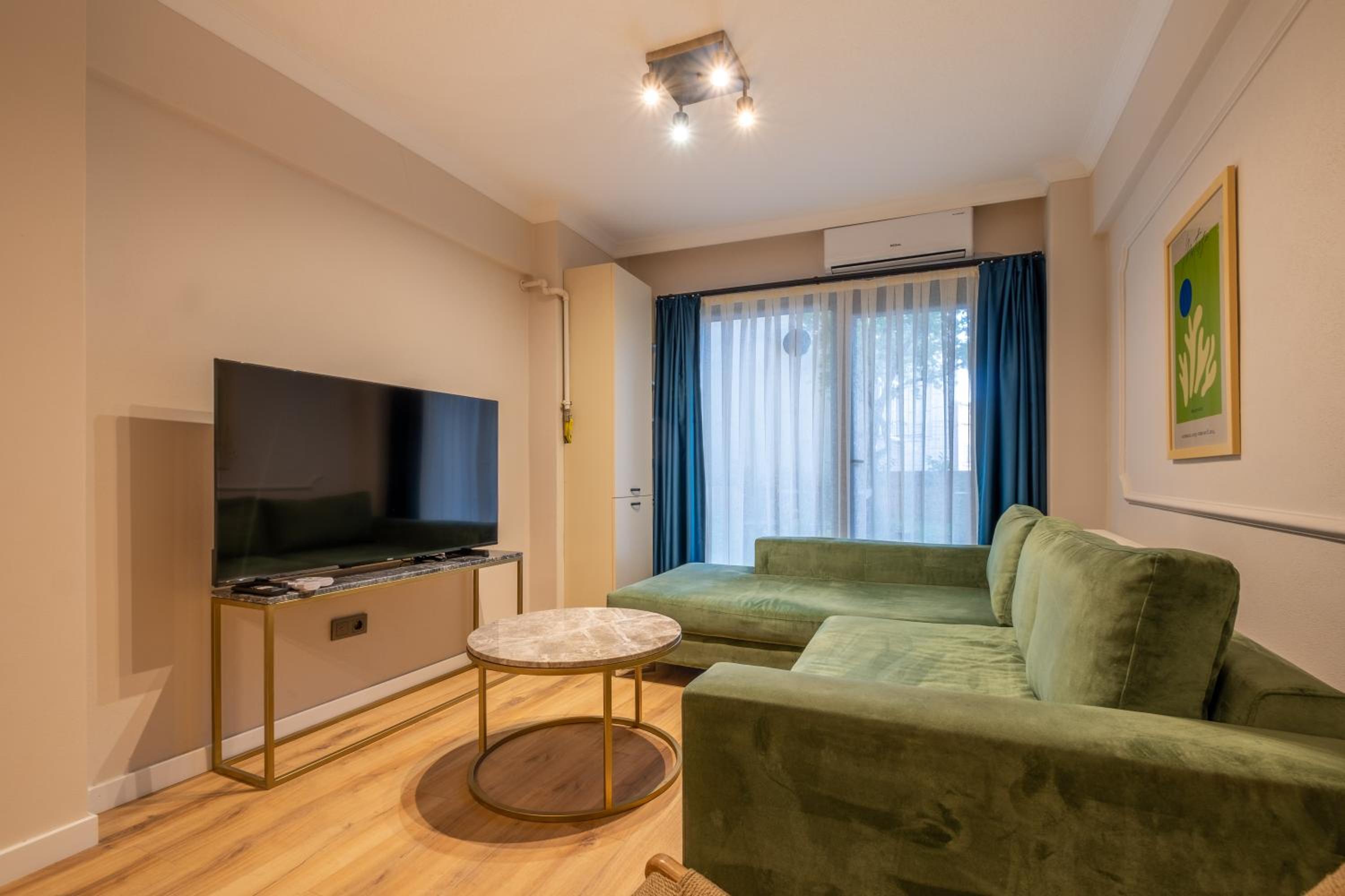 Two-Bedroom Apartment with Terrace photo 1