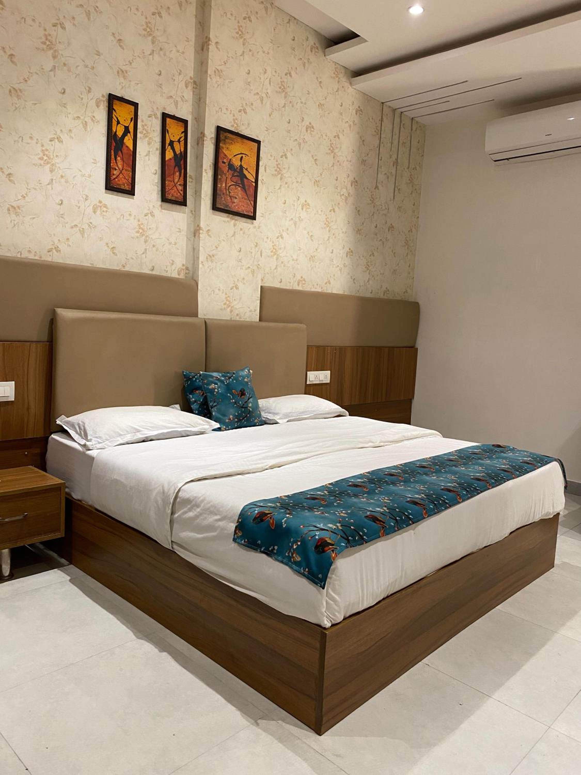 Deluxe Double Room photo 3