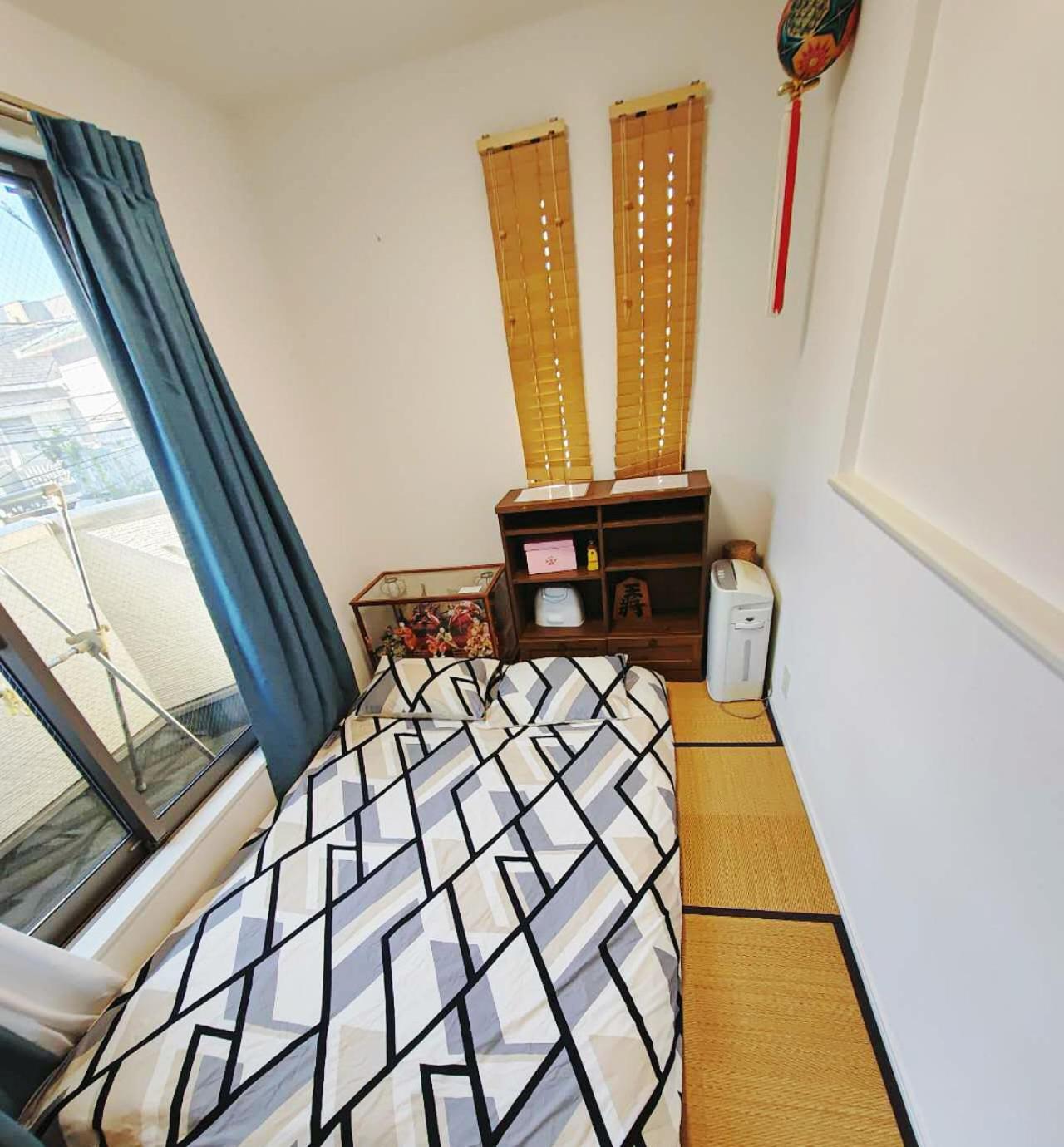 Four-Bedroom House photo 1