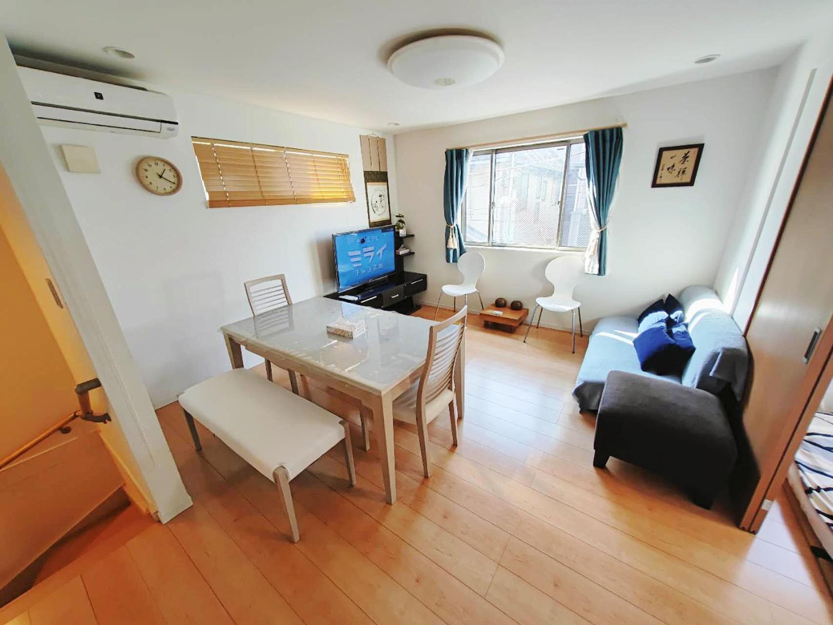 Four-Bedroom House photo 3
