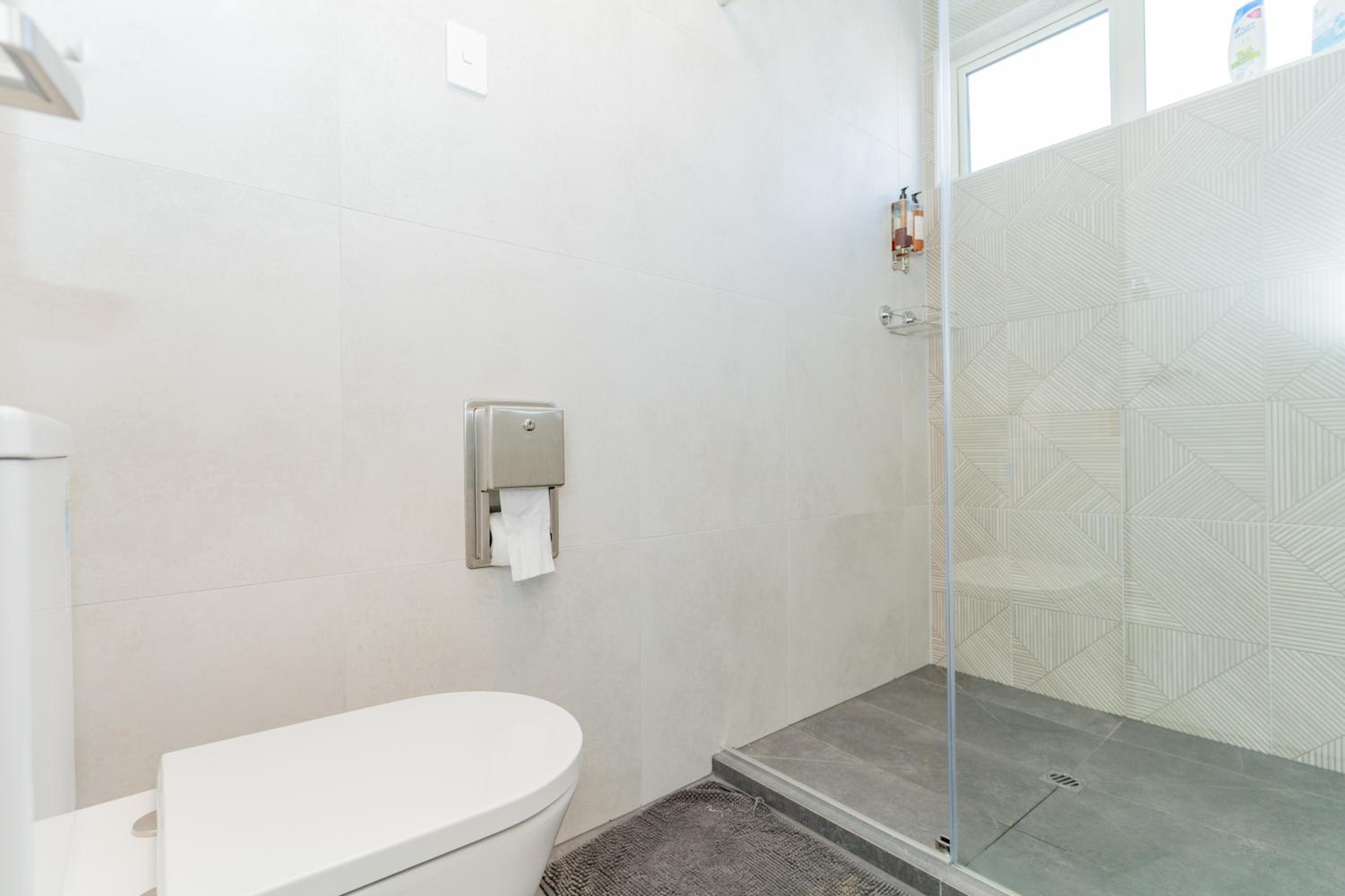 Double or Twin Room with Shared Bathroom photo 3