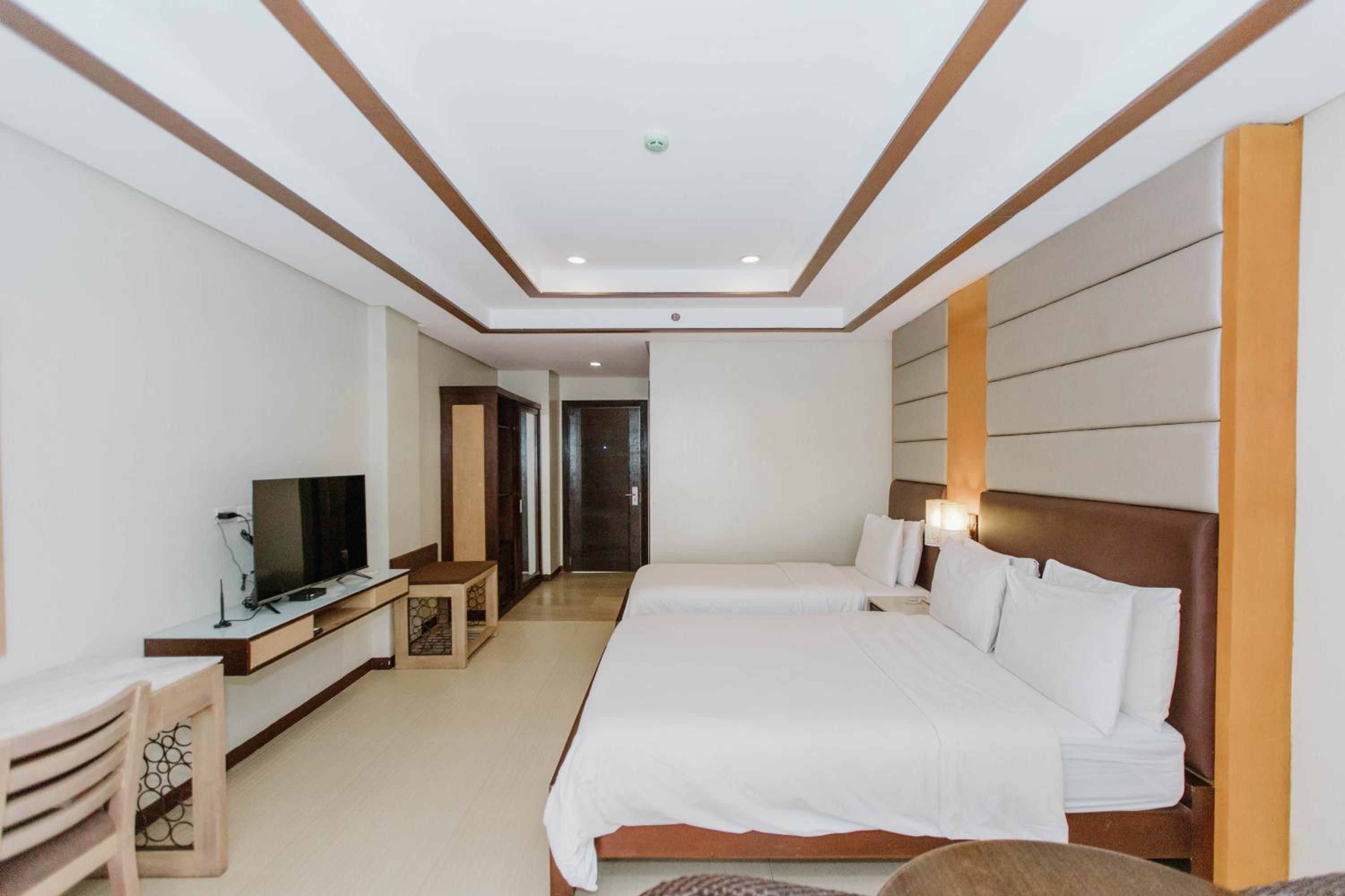Standard Twin Room - Photo 1