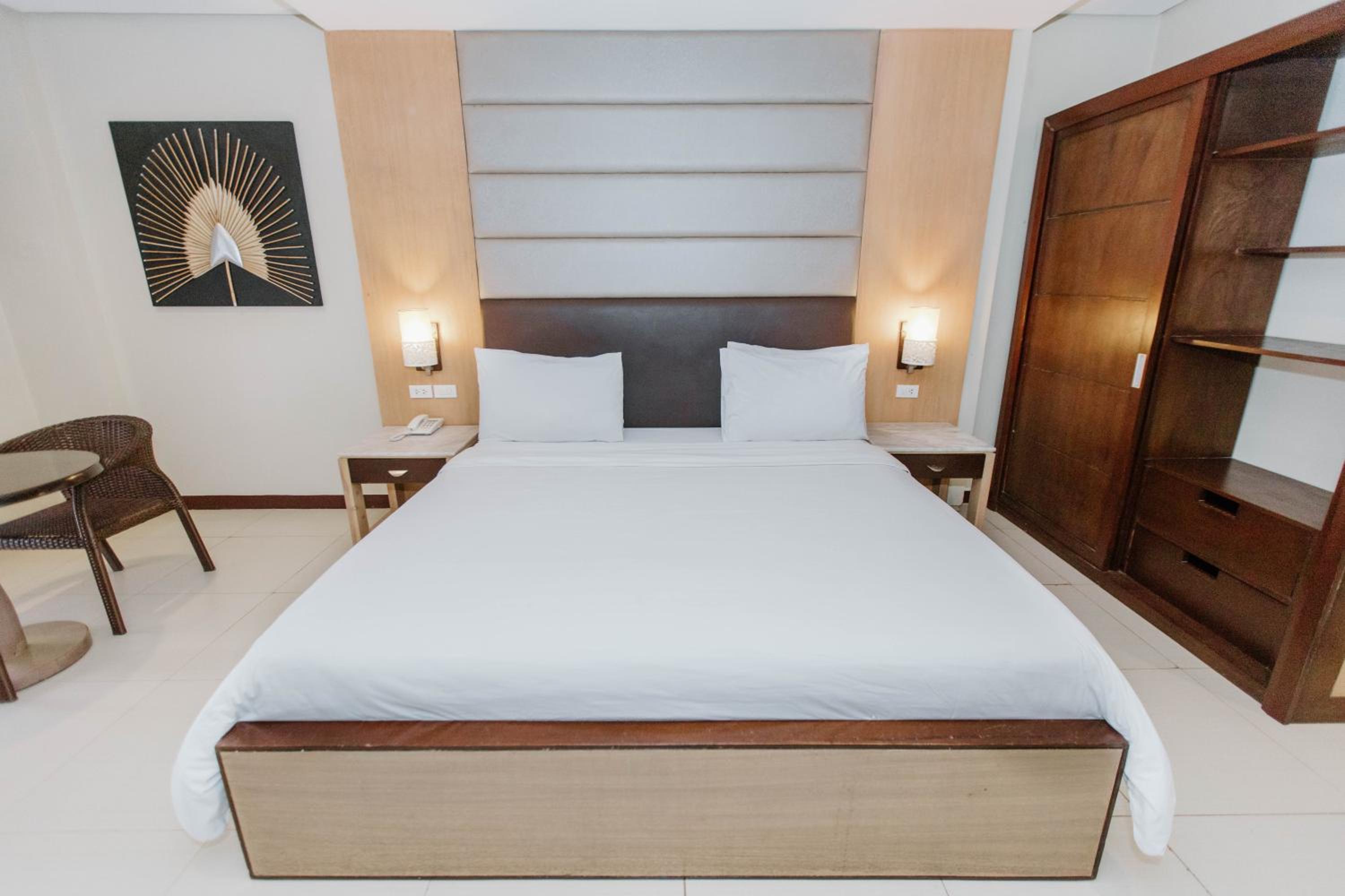 Superior King Room - Photo 1