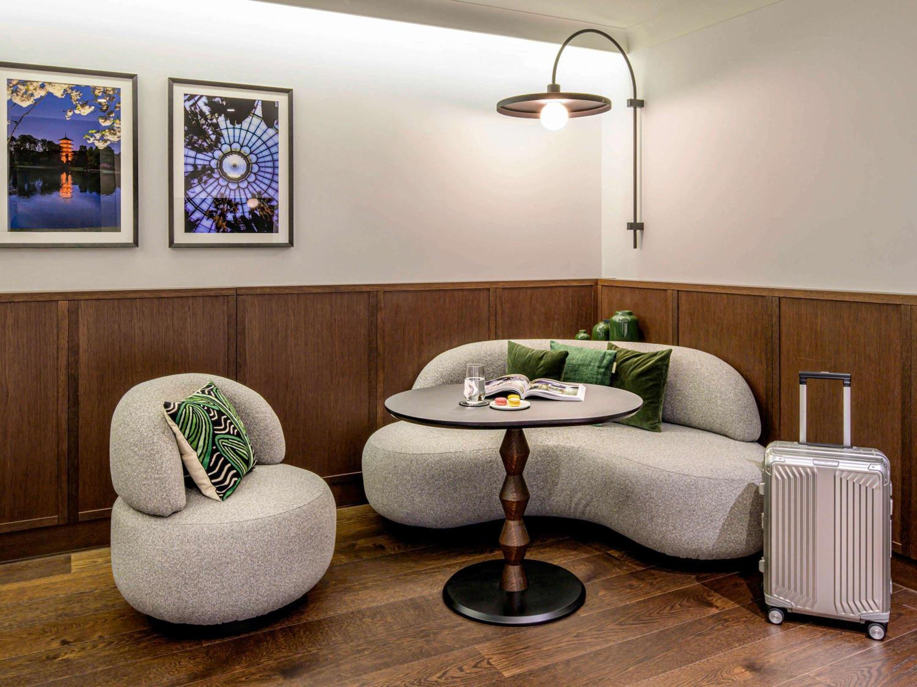 Botanic King Suite with Garden View - Photo 7
