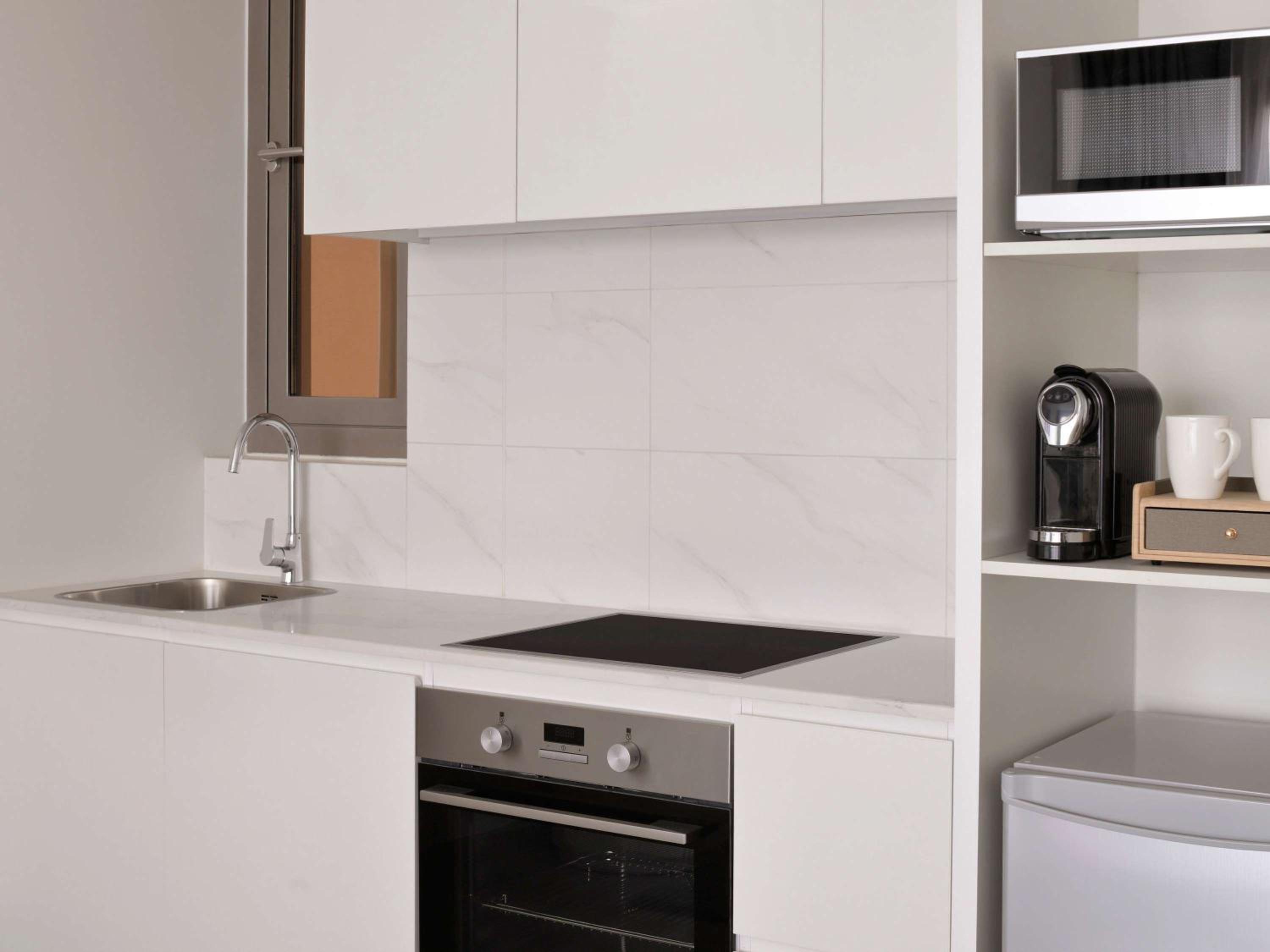 One-Bedroom Apartment - Photo 7