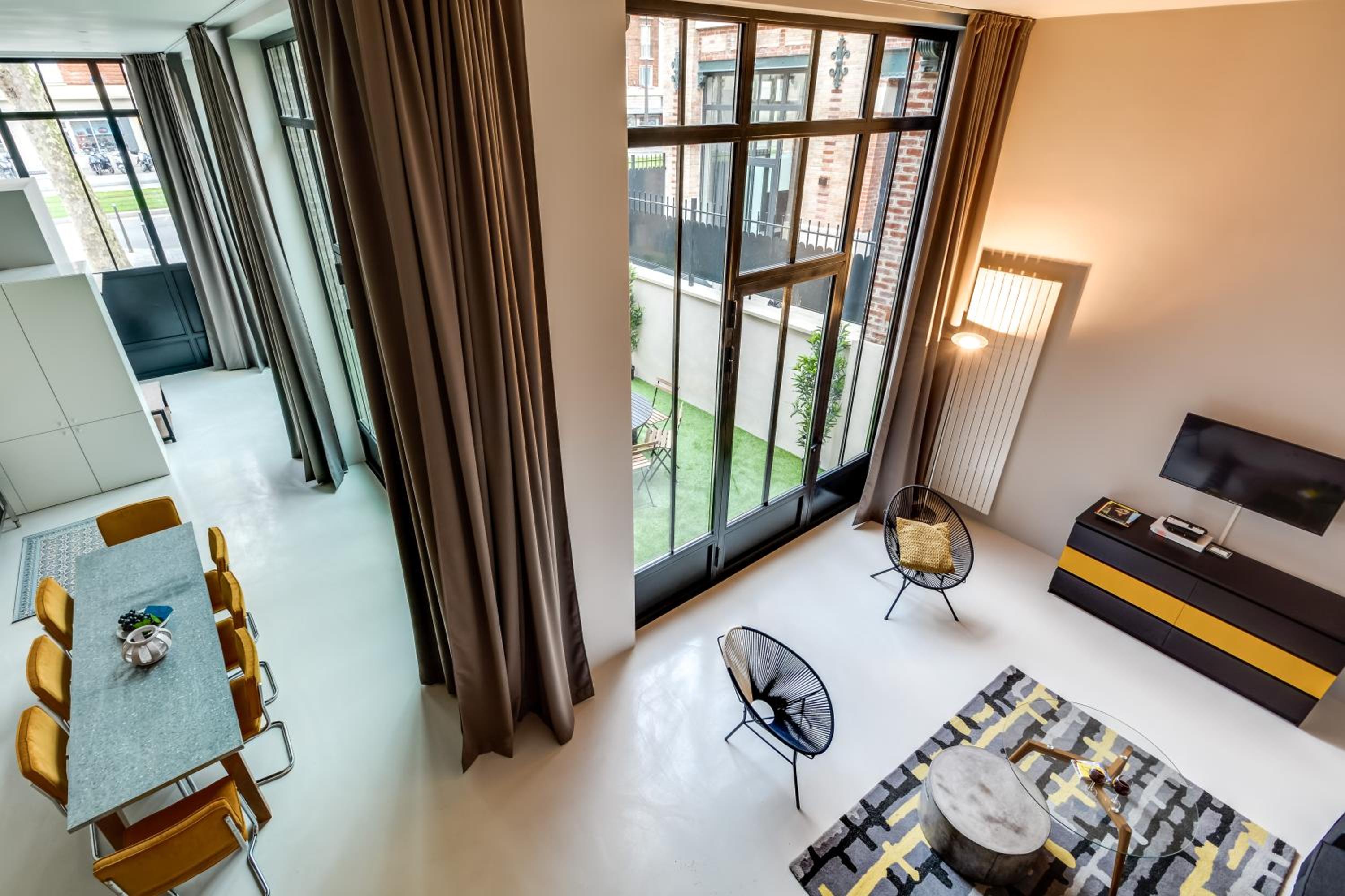 Duplex Apartment photo 2