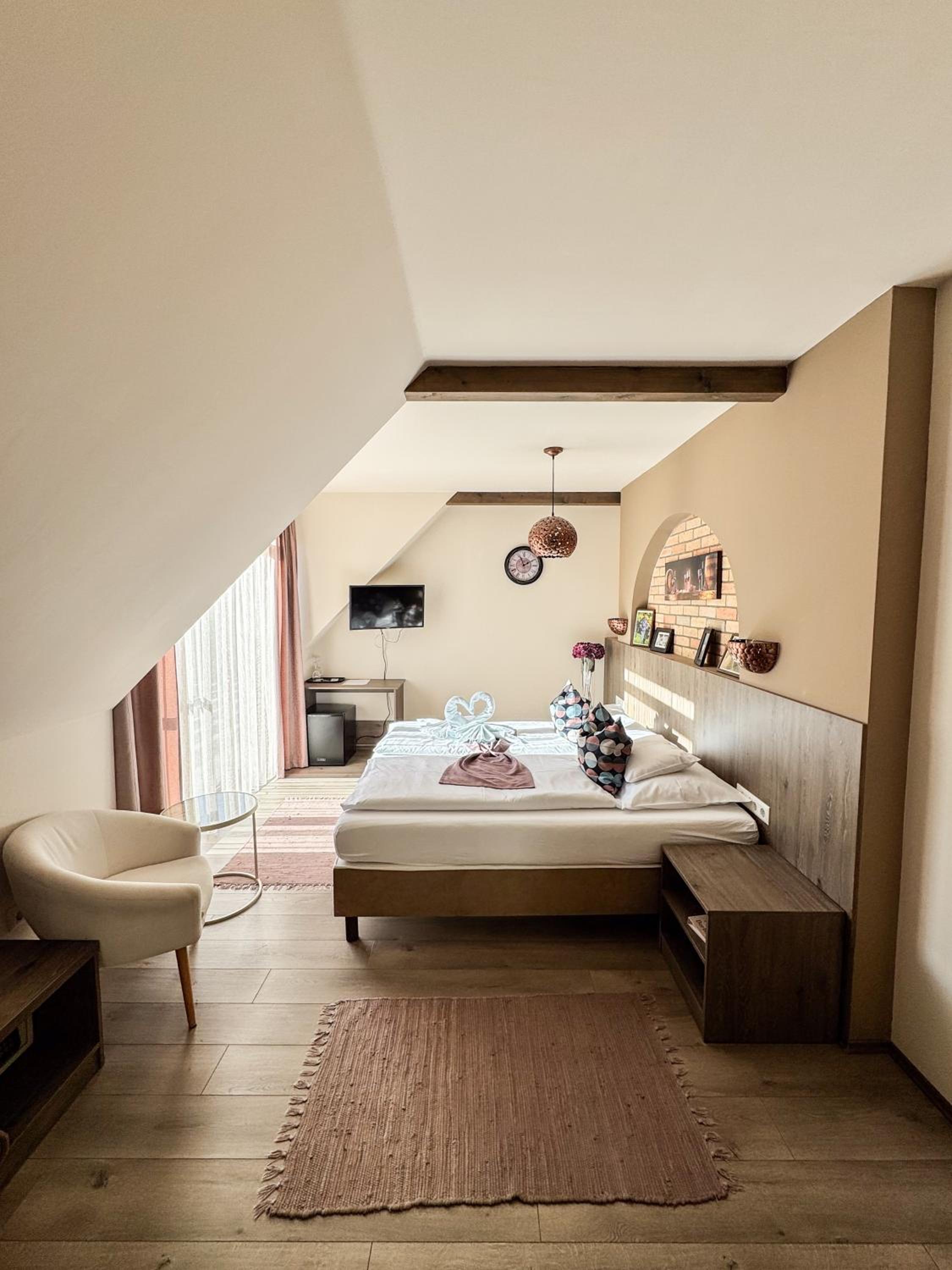Deluxe Double or Twin Room photo 1