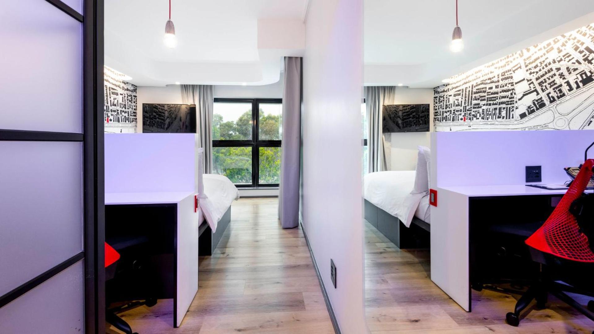 Deluxe Room - Photo 11