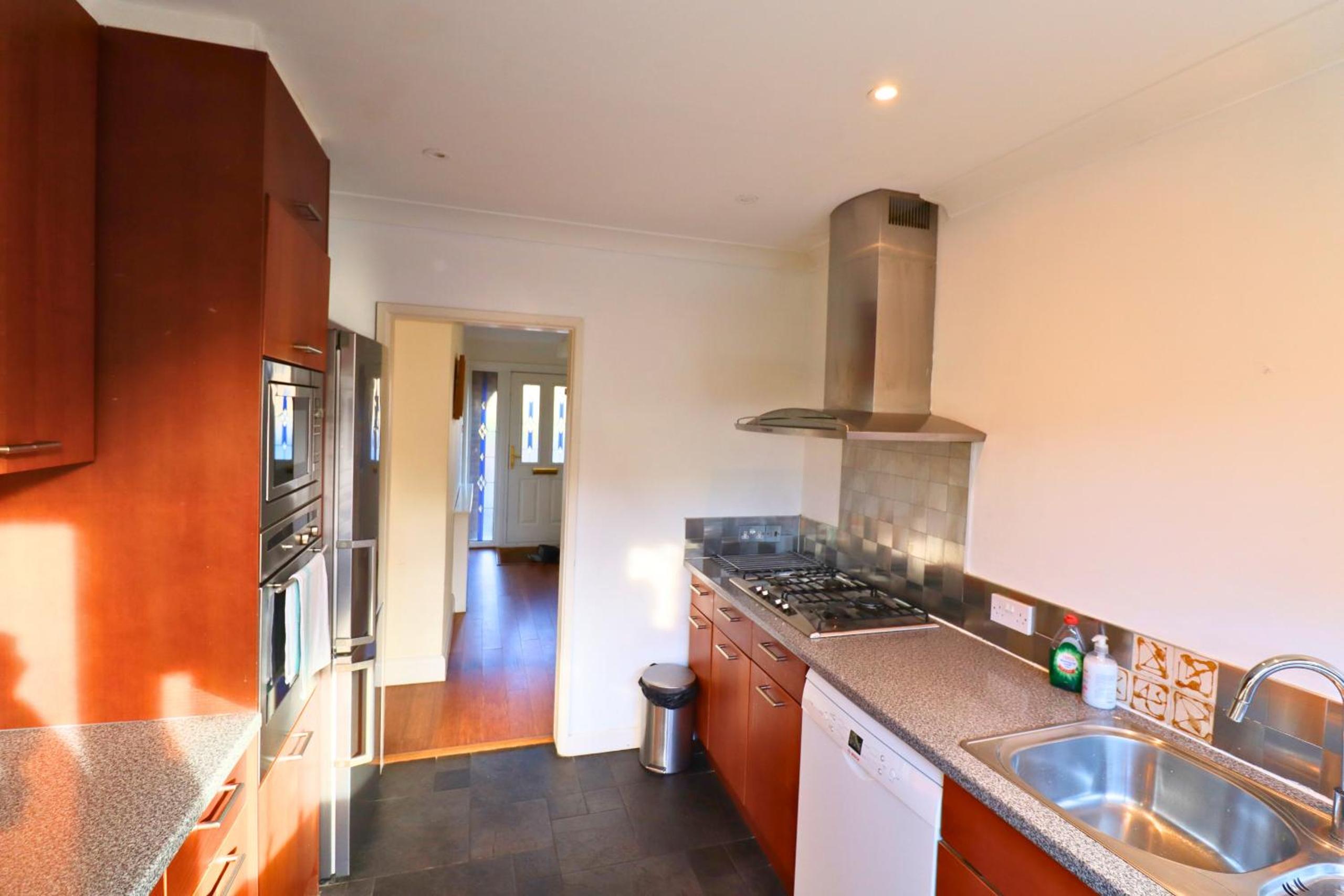 Three-Bedroom House photo 2