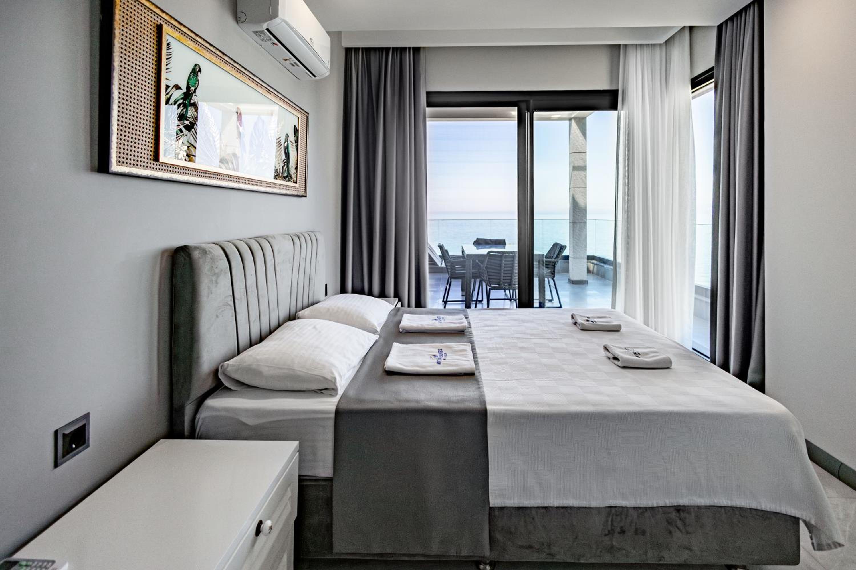 Junior Suite with Sea View photo 1