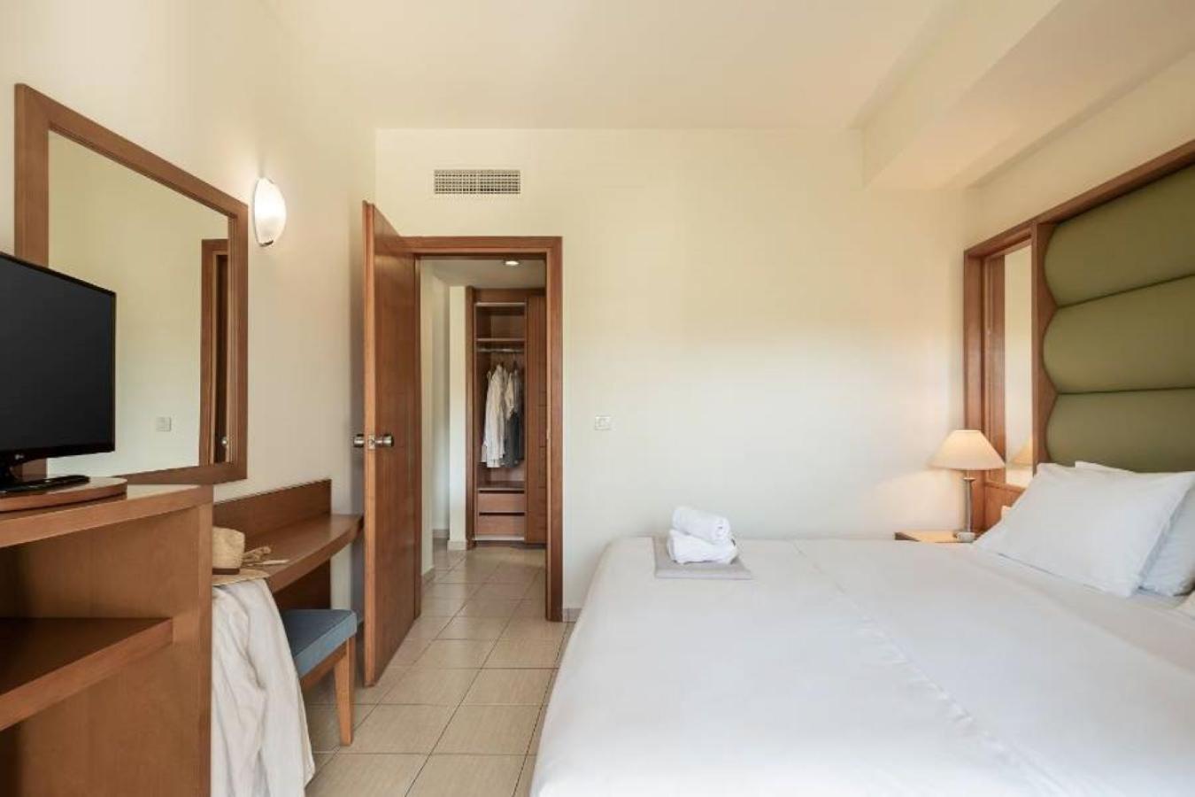 Inland View Suite - Photo 6