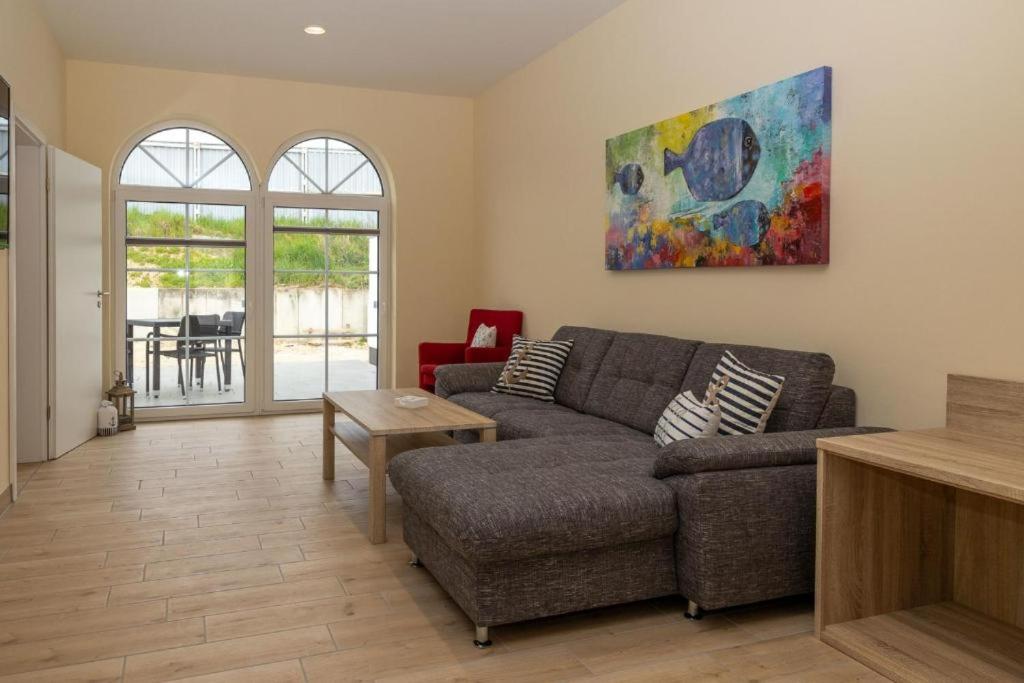Two-Bedroom Apartment with Lake View photo 3