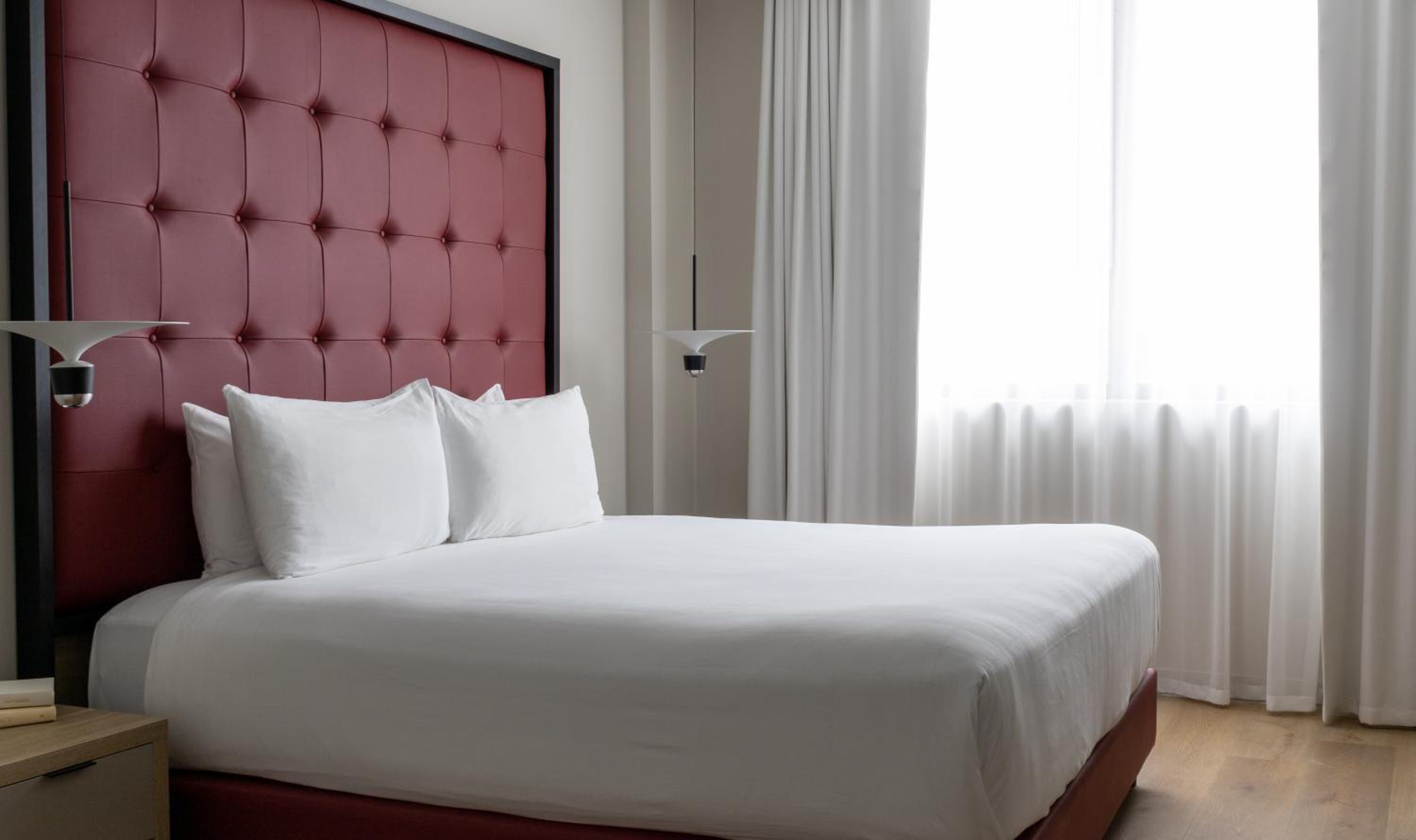 Standard King Room - Photo 1