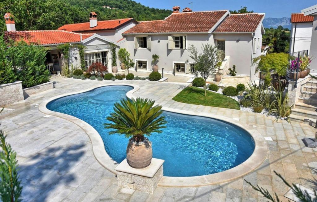 Villa with Private Pool photo 3