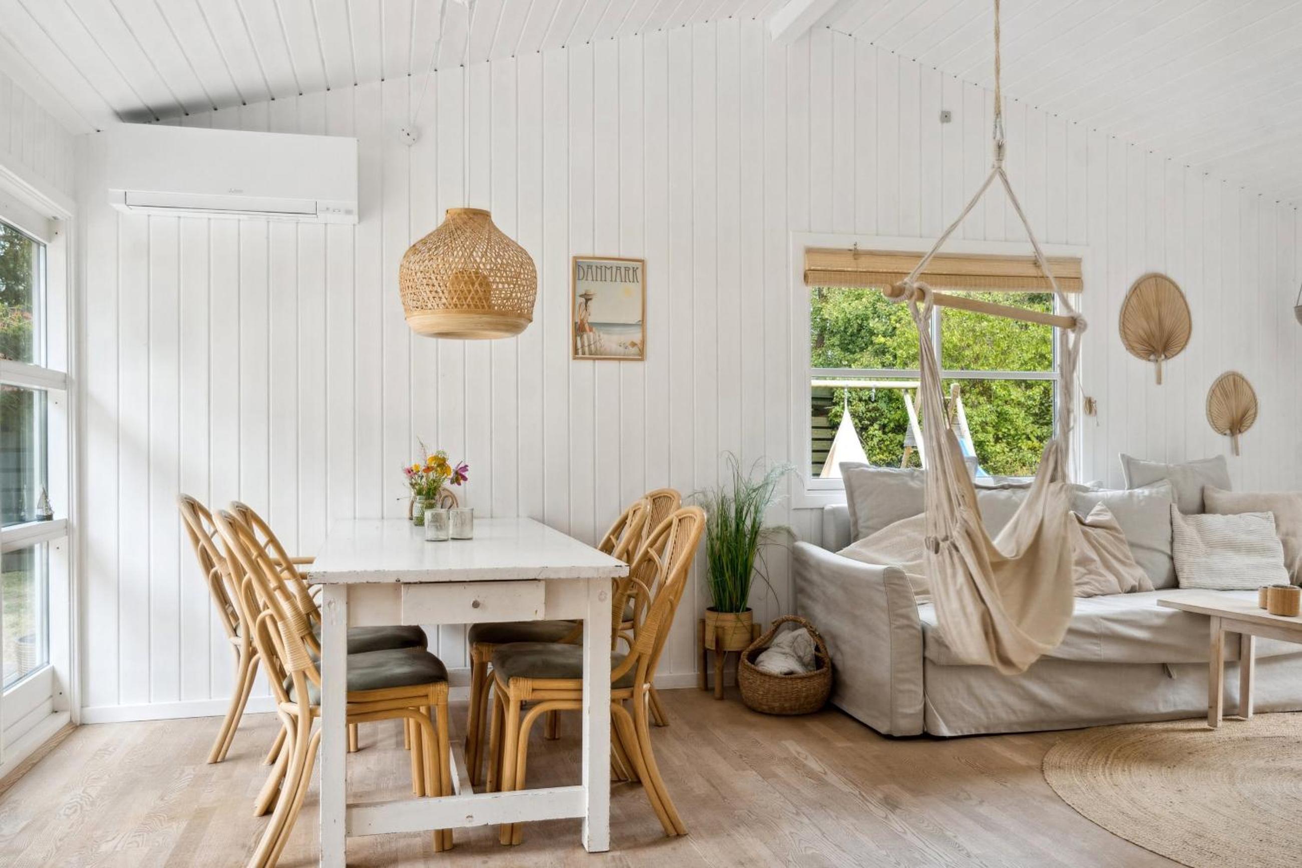Three-Bedroom House photo 2