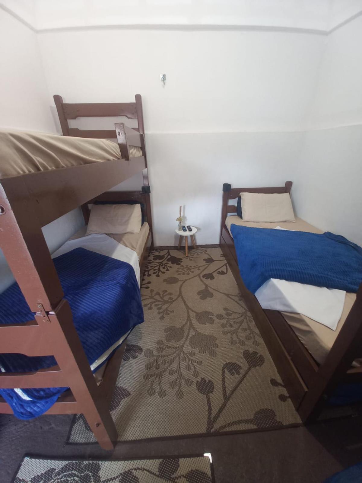 Economy Triple Room with Shared Bathroom photo 1