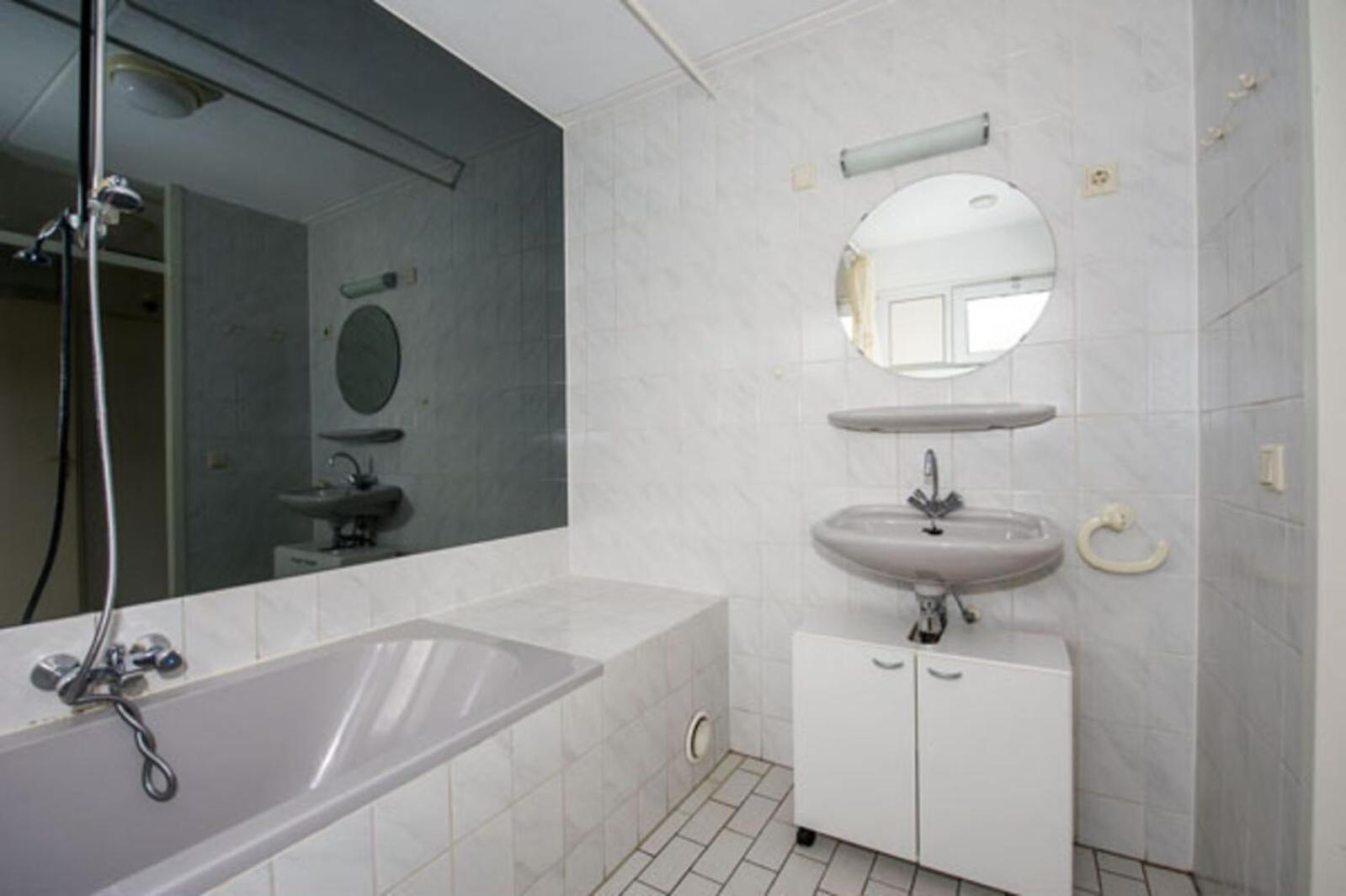 Three-Bedroom House photo 3