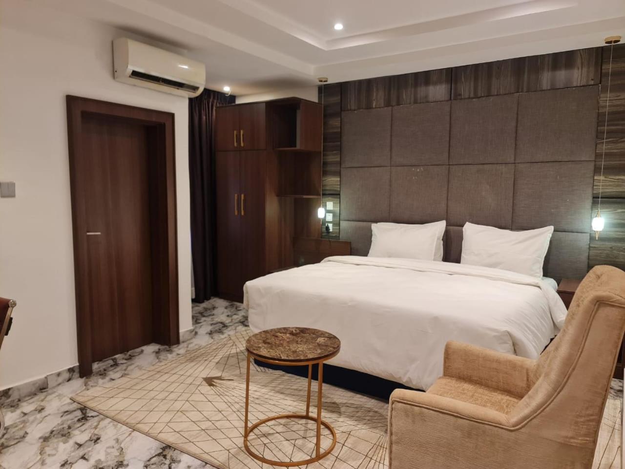 King Room - Photo 8
