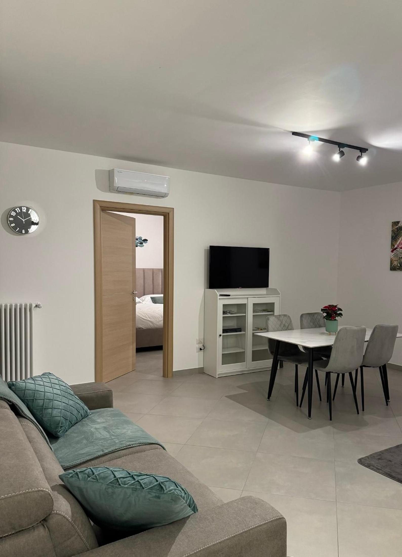 Deluxe Apartment photo 2