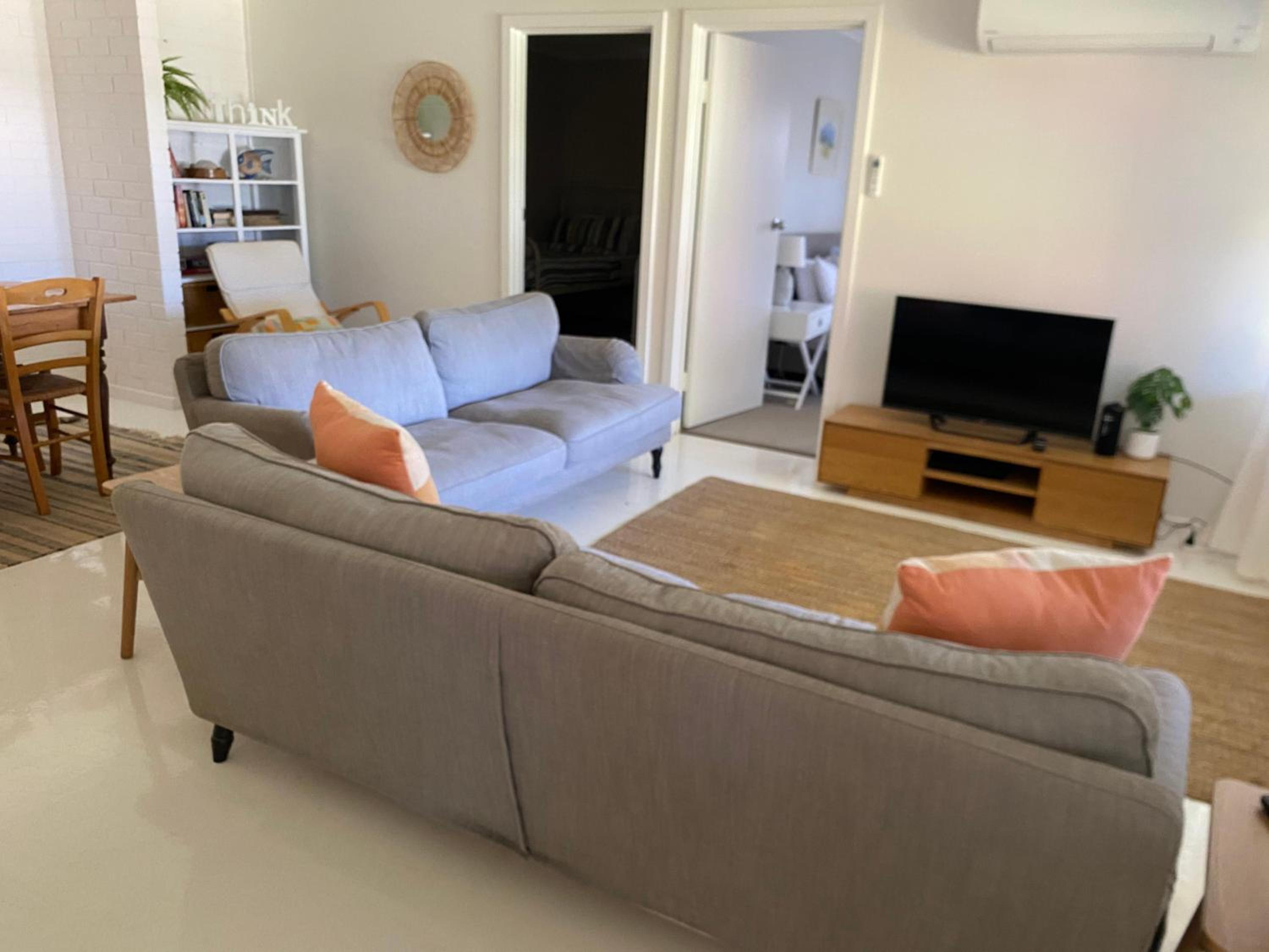 Six-Bedroom Holiday Home photo 1