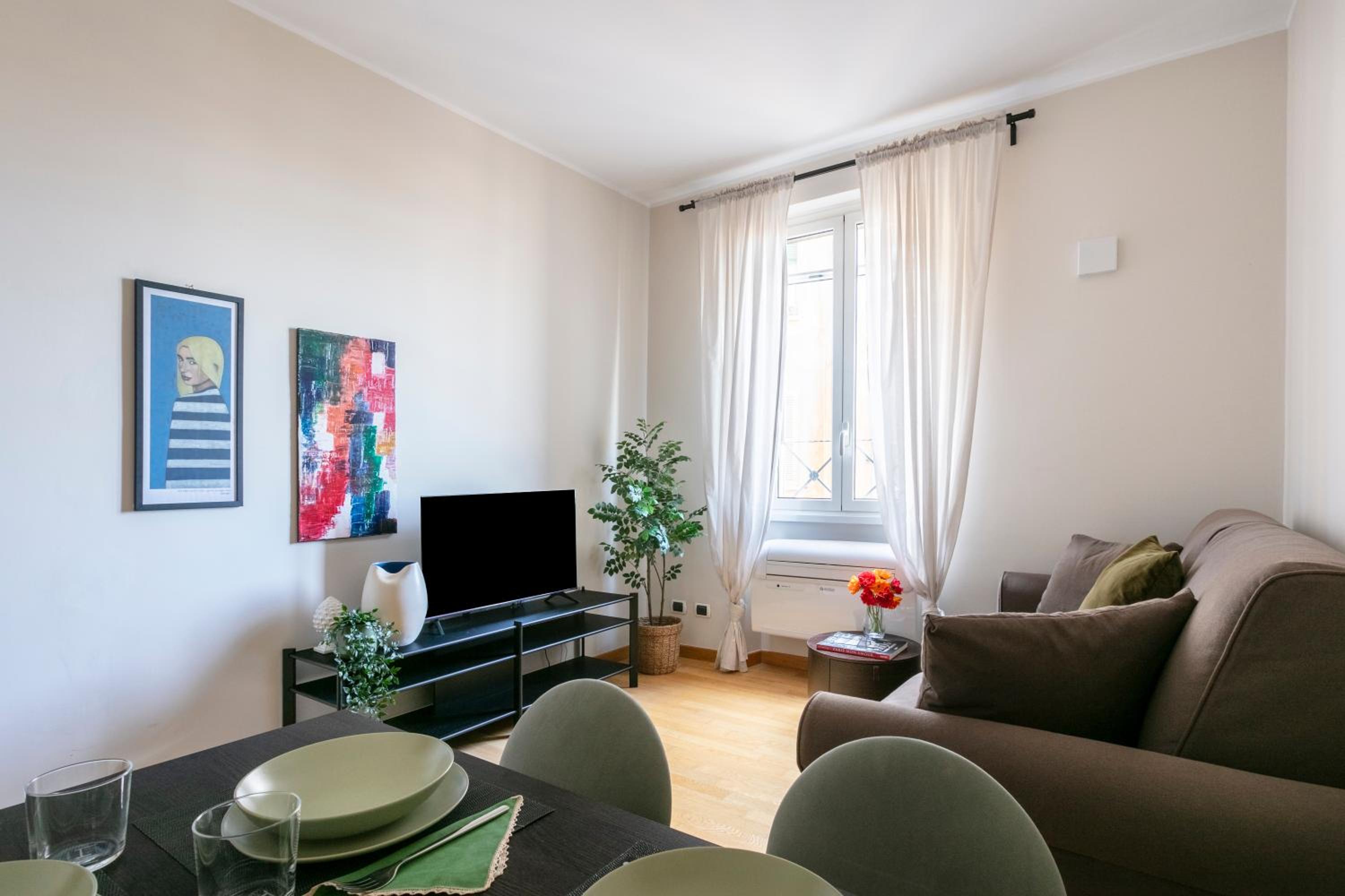 One-Bedroom Apartment