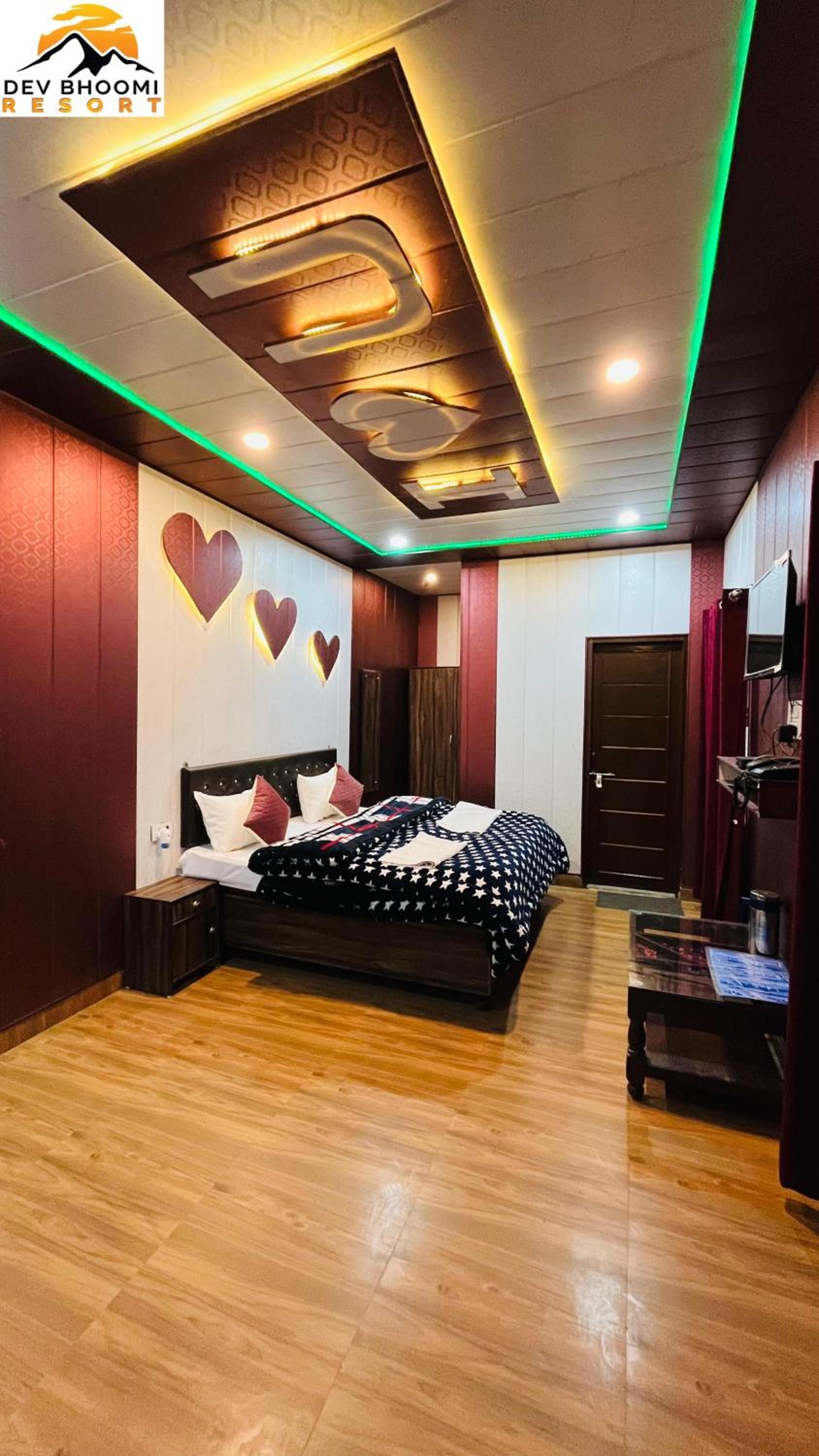 Superior Double or Twin Room with Mountain View