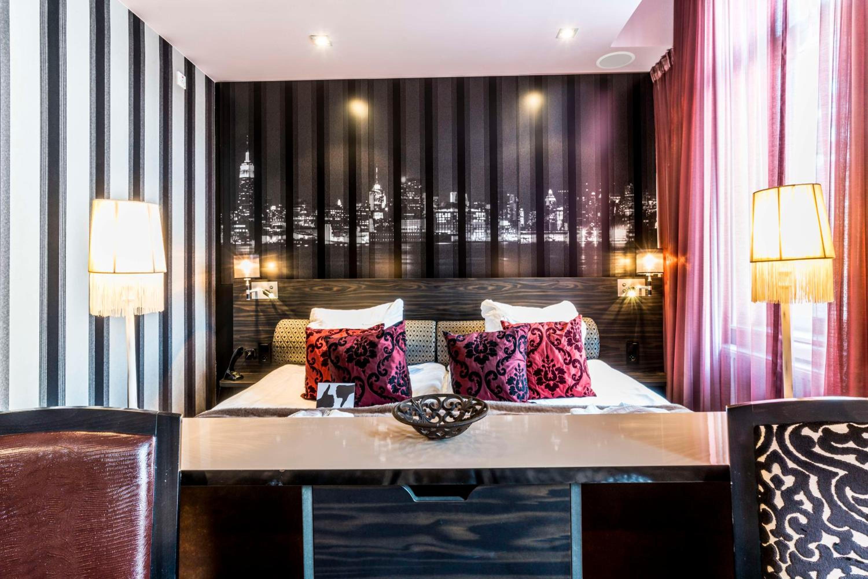 Suite photo 1