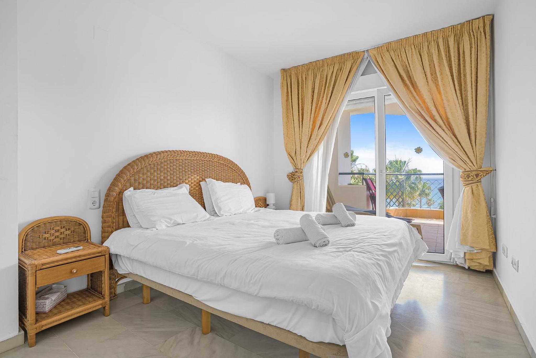 Two-Bedroom Apartment with Ocean View photo 3