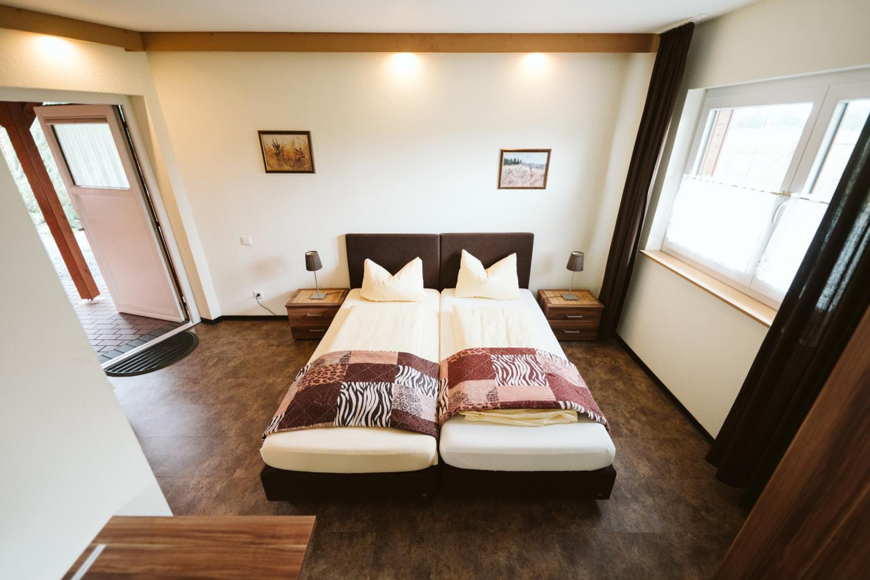 Double Room with Private Bathroom photo 2