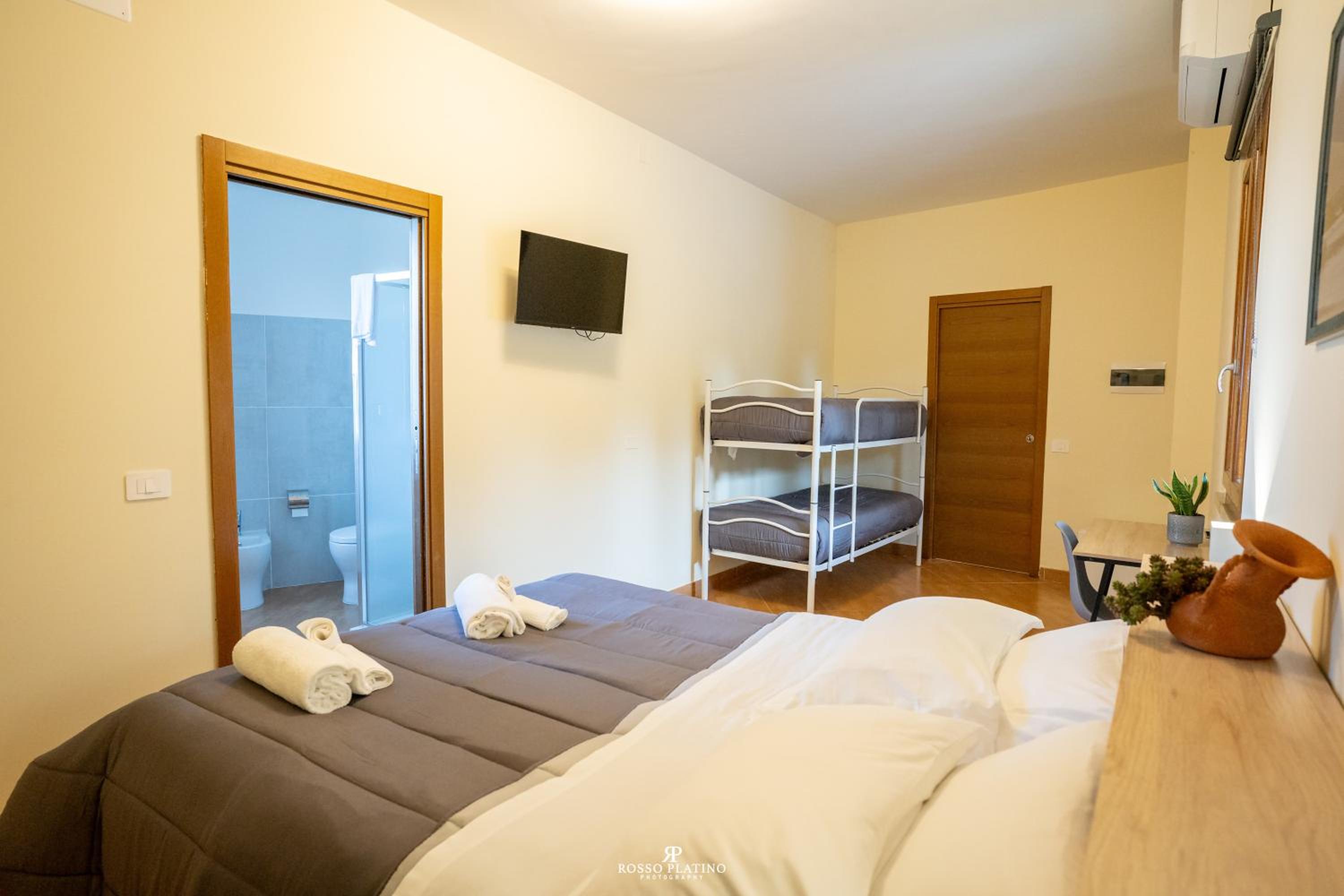 Classic Quadruple Room