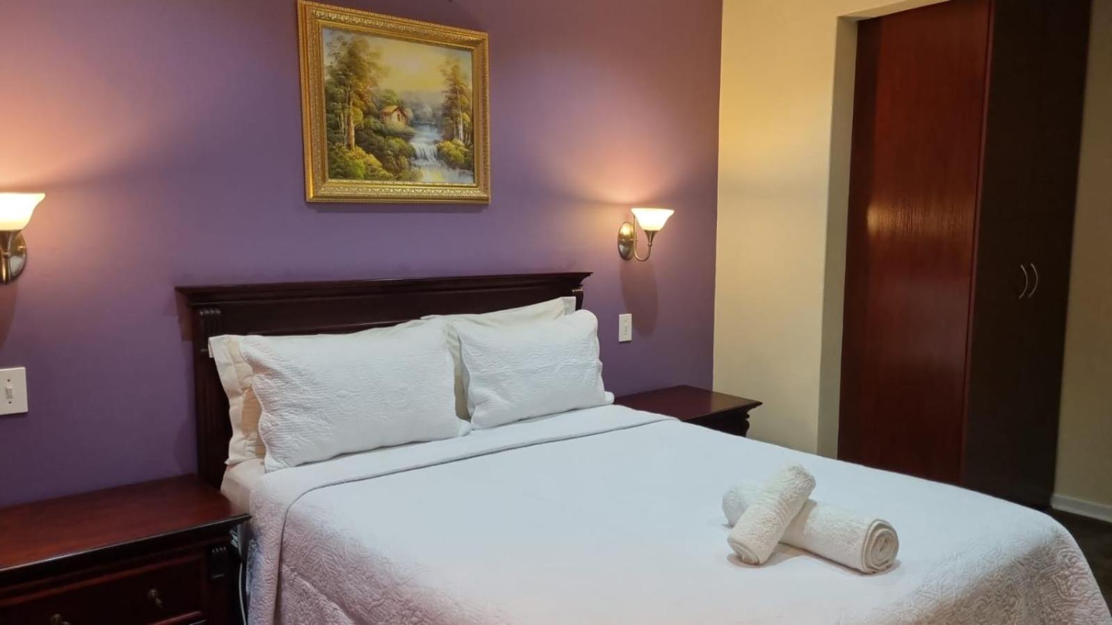 Double Room with Pool View photo 3