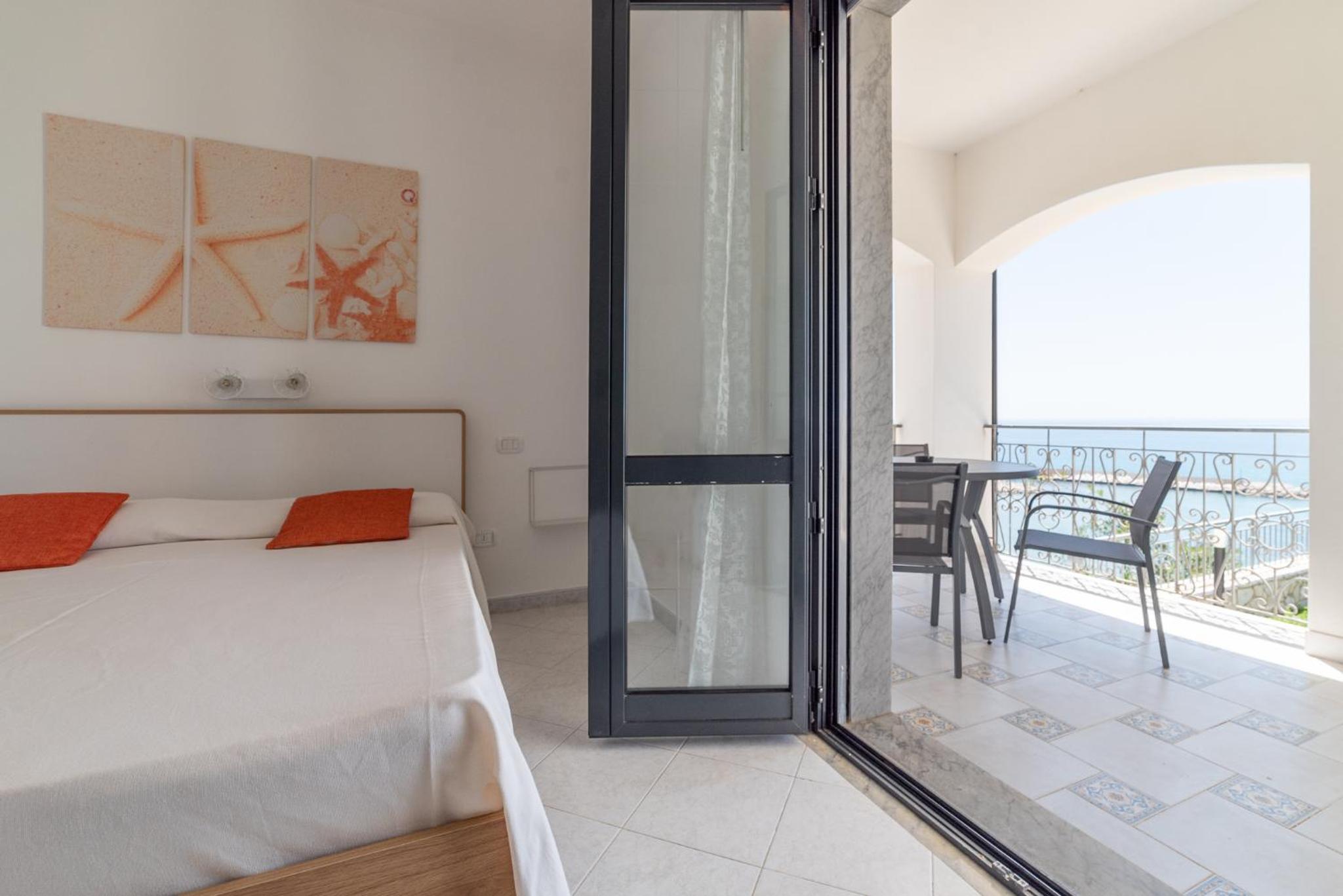 Two-Bedroom Apartment with Terrace and Sea View photo 1