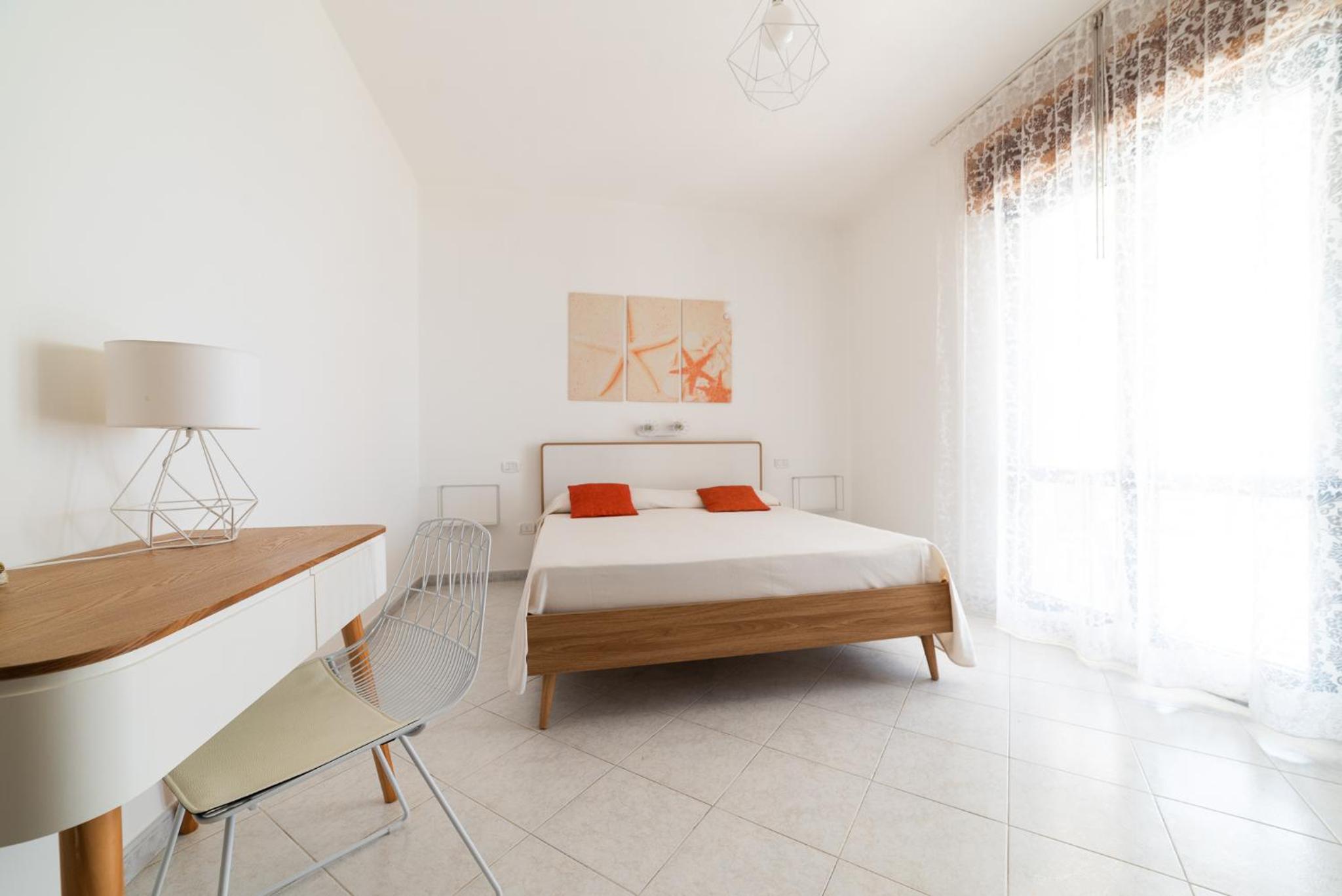 Two-Bedroom Apartment with Terrace and Sea View photo 2
