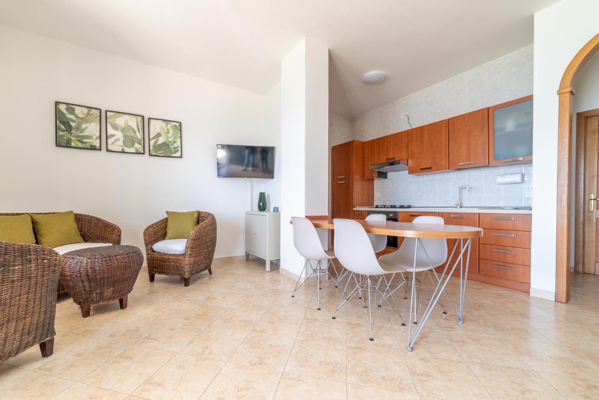 Two-Bedroom Apartment with Terrace and Sea View photo 3
