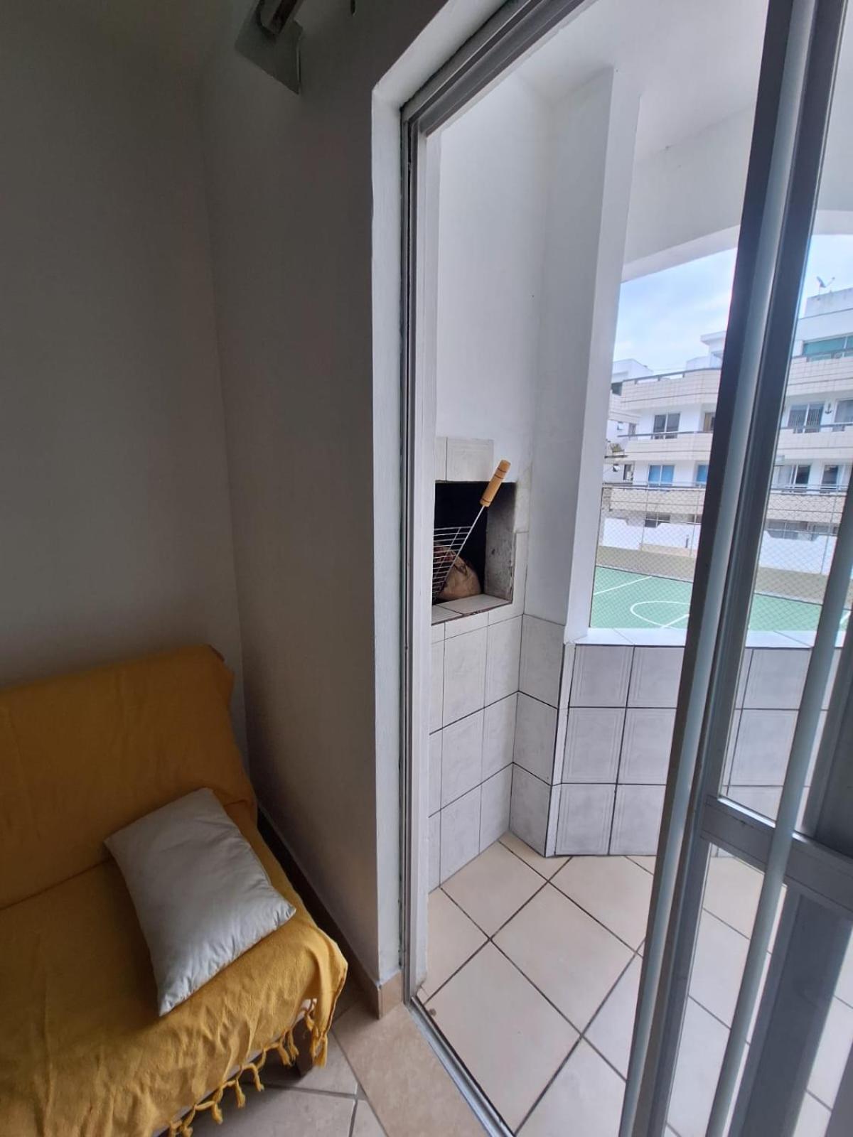 Apartment with Balcony - Photo 13