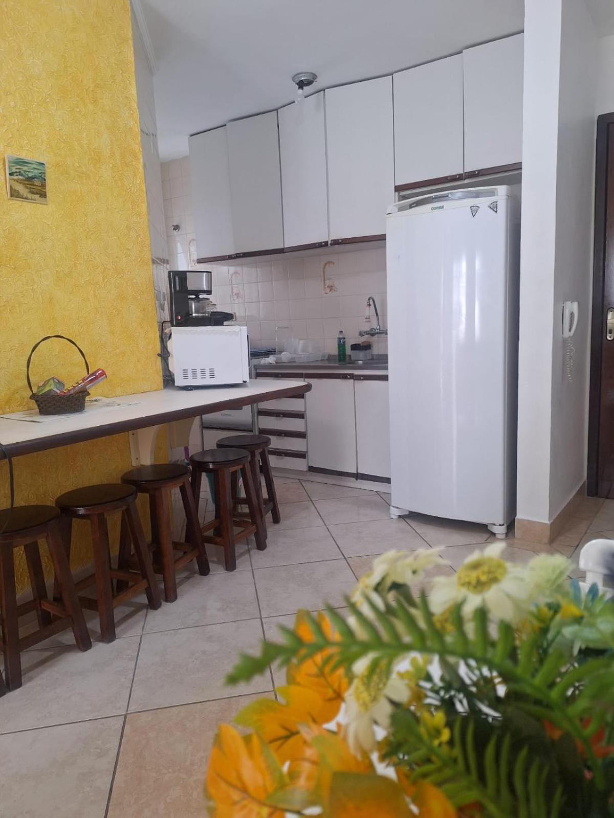 Apartment with Balcony - Photo 14