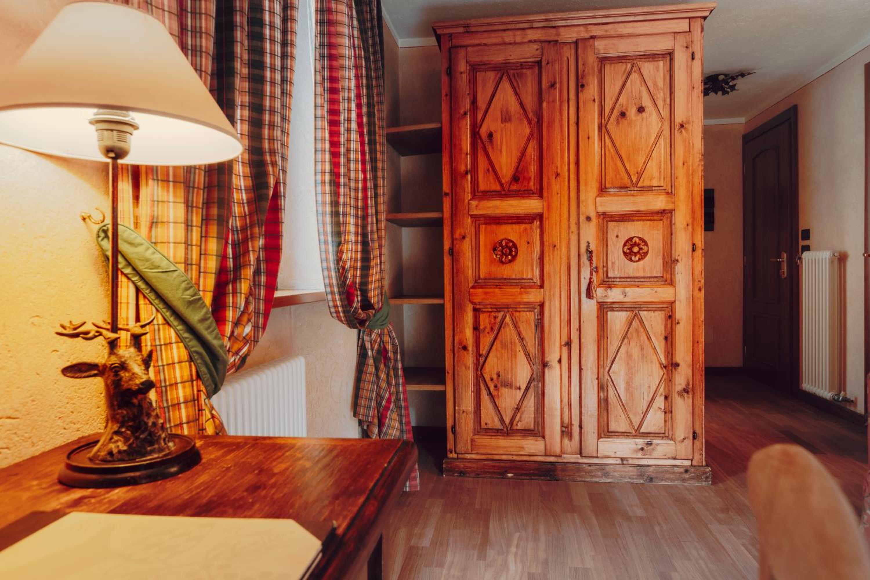 Suite - Photo 3