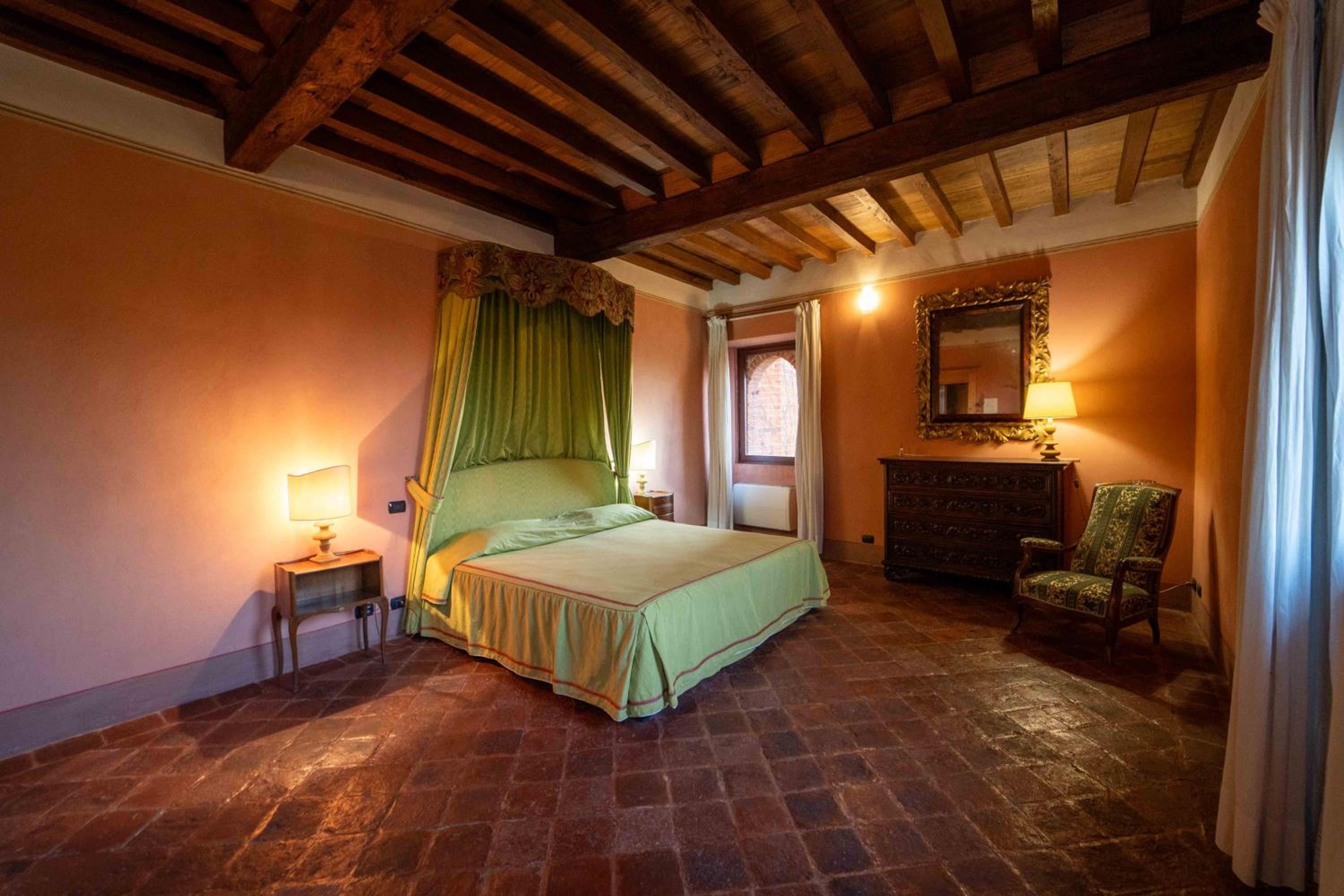 Large Double Room