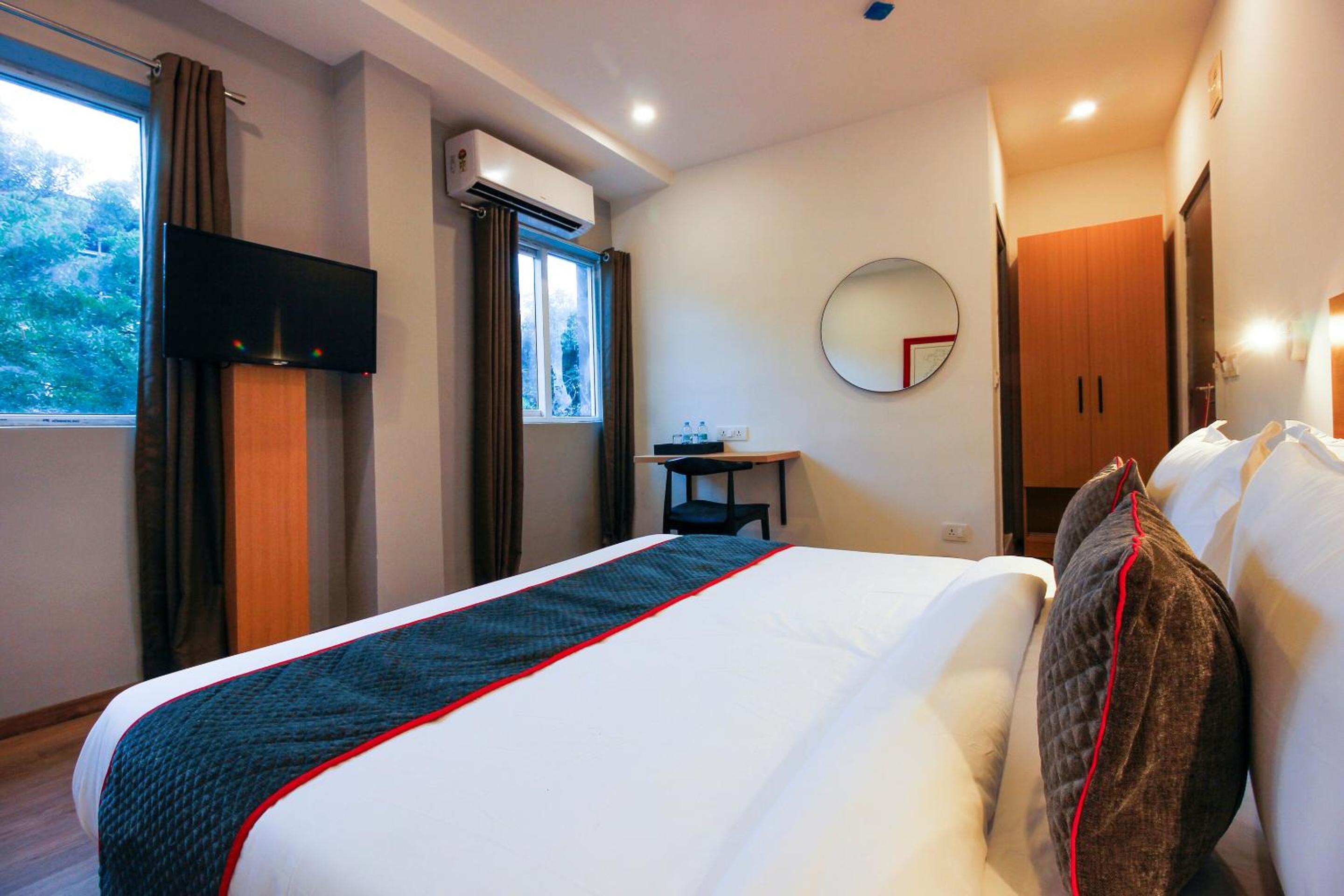 Classic Triple Room photo 2