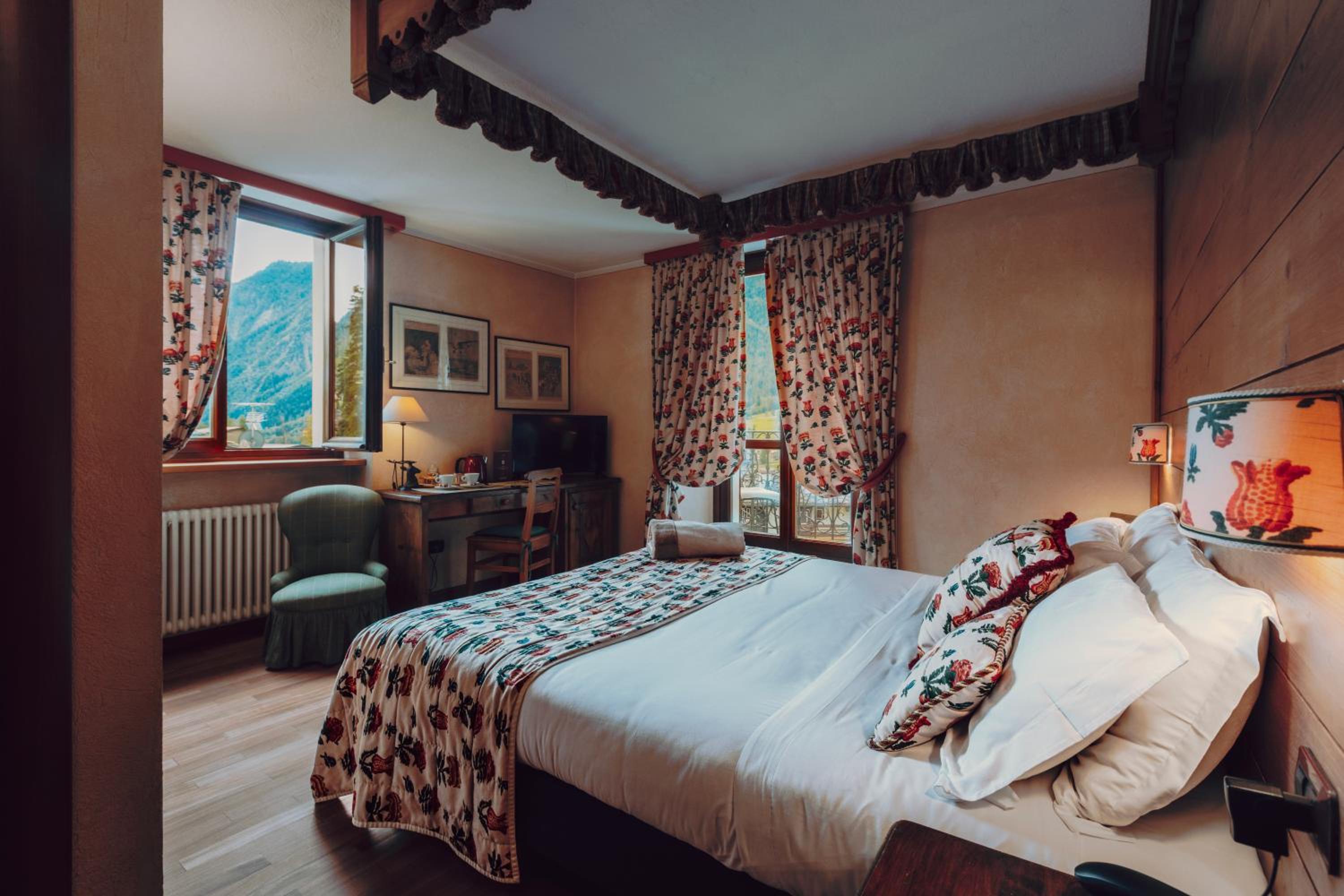 Superior Double Room - Photo 1