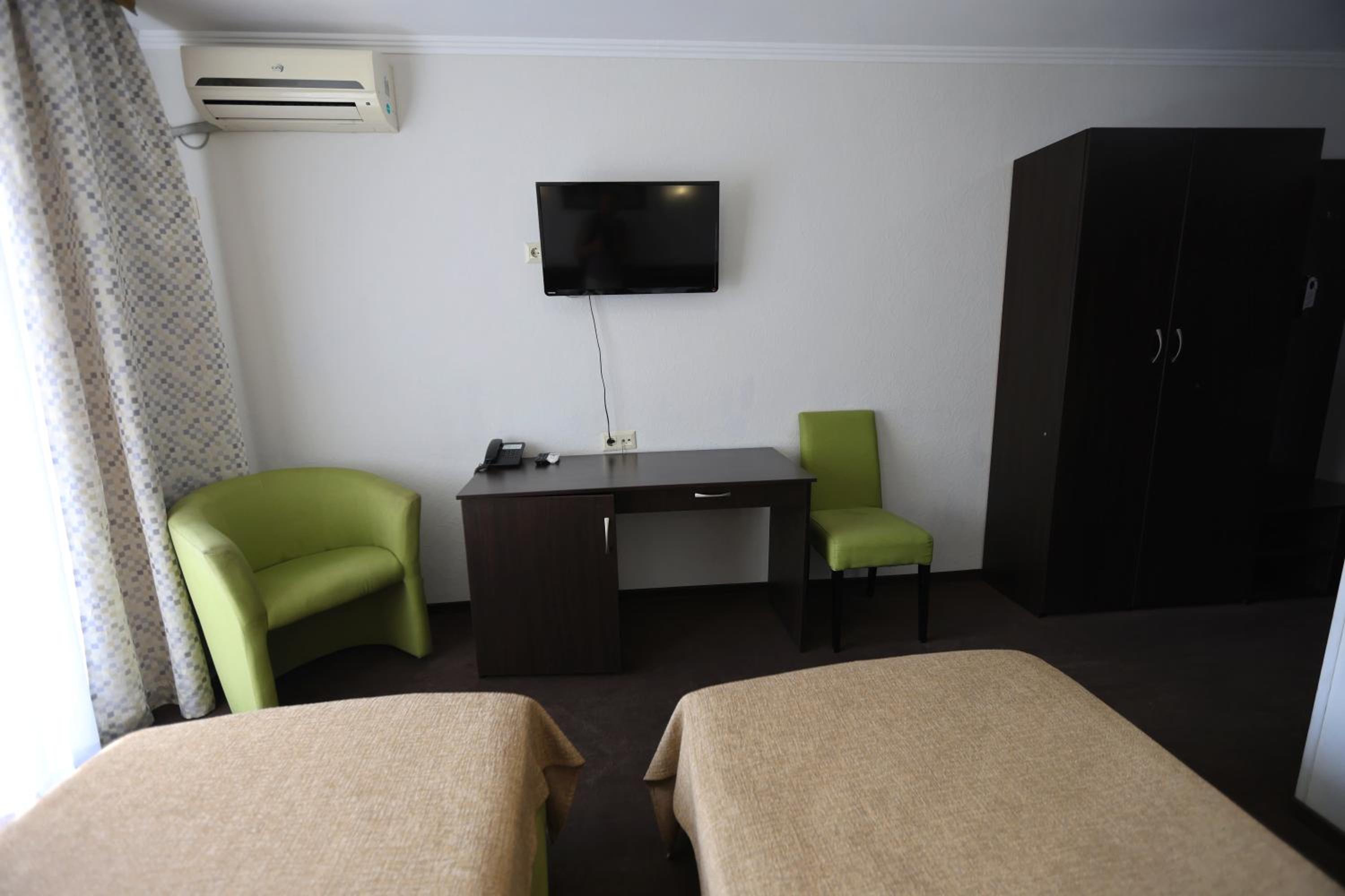 Superior Twin Room photo 2