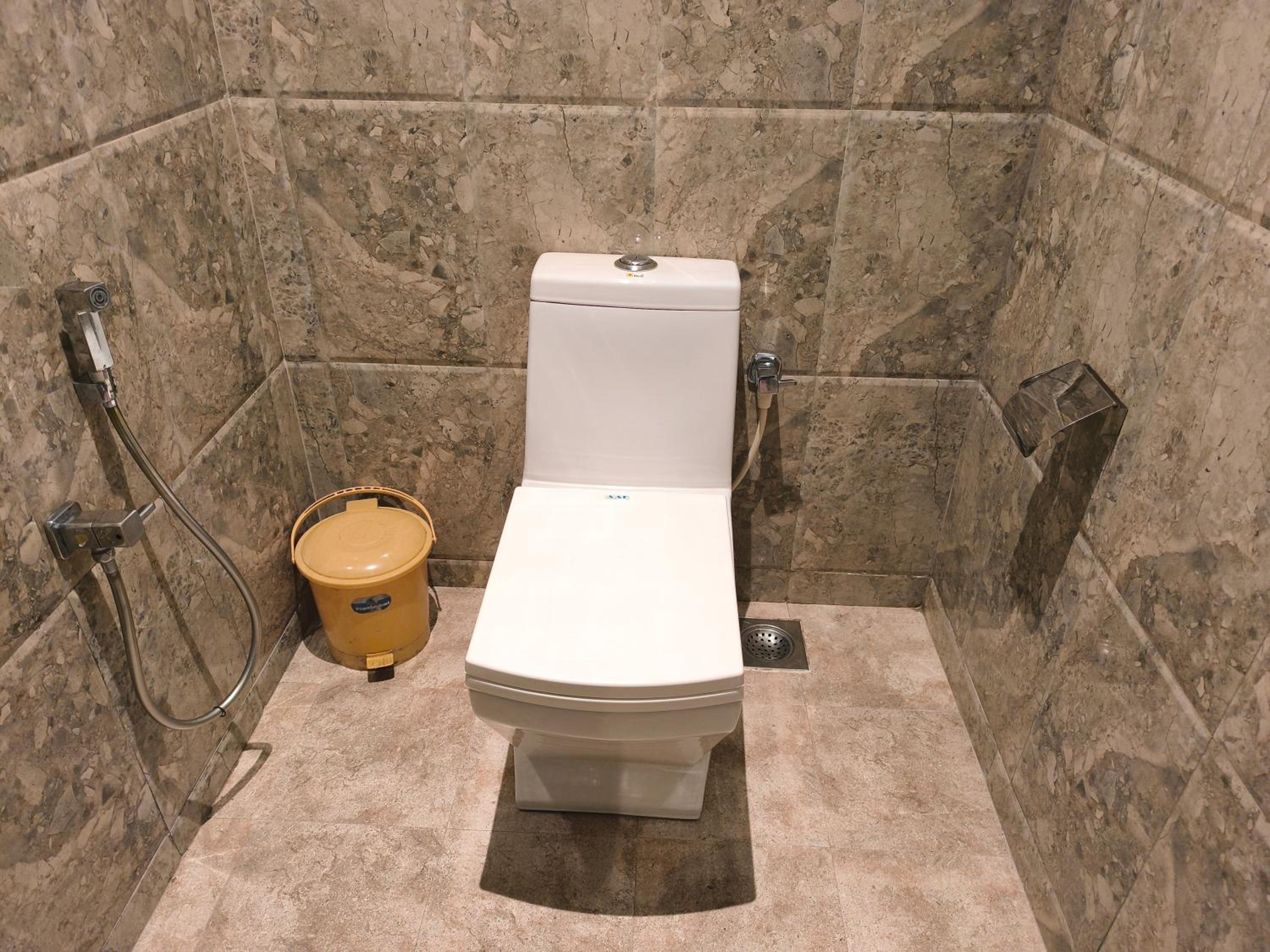 Superior Suite - Photo 14